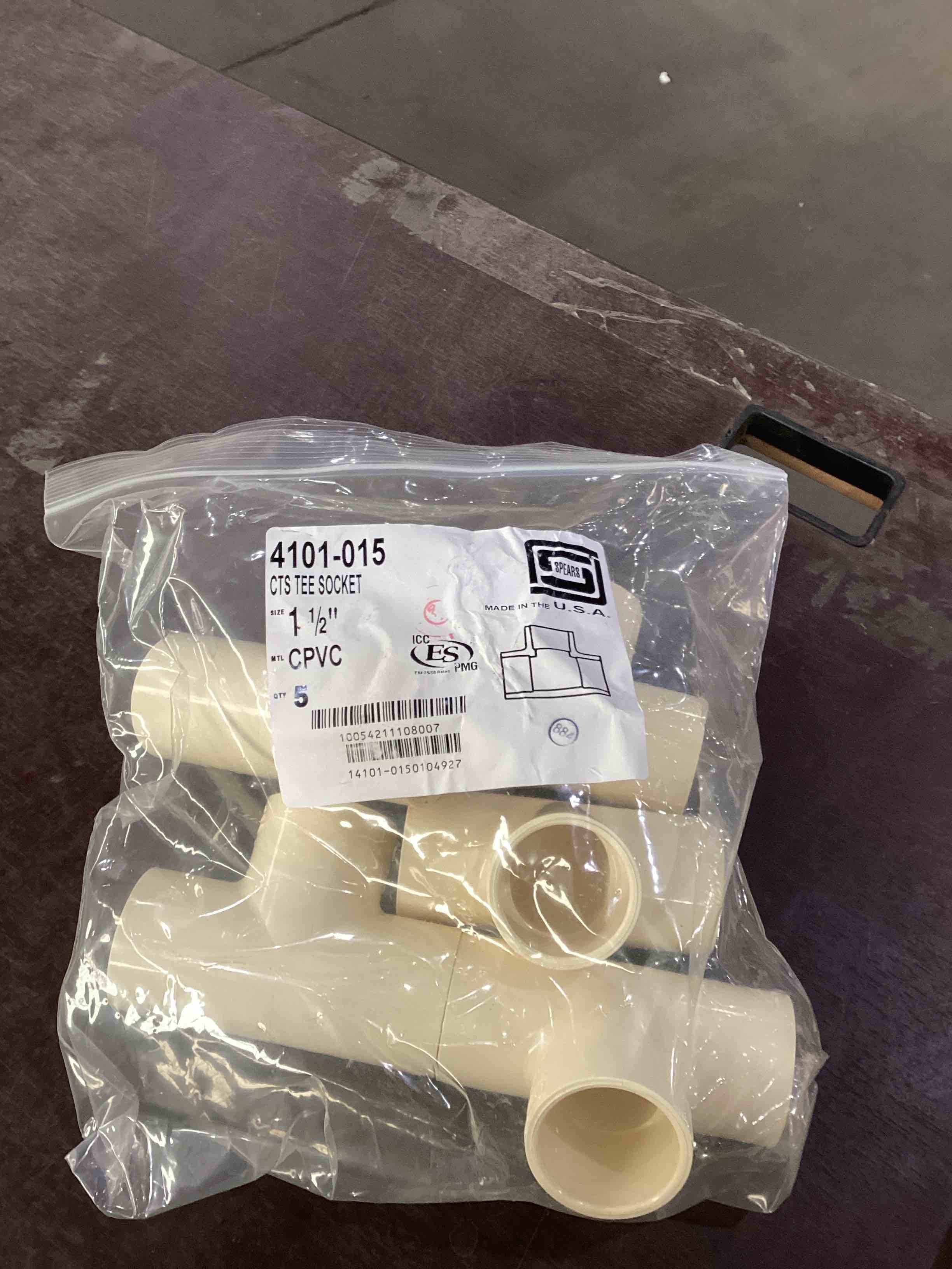 1 1/2” CPVC CTS Tee Socket