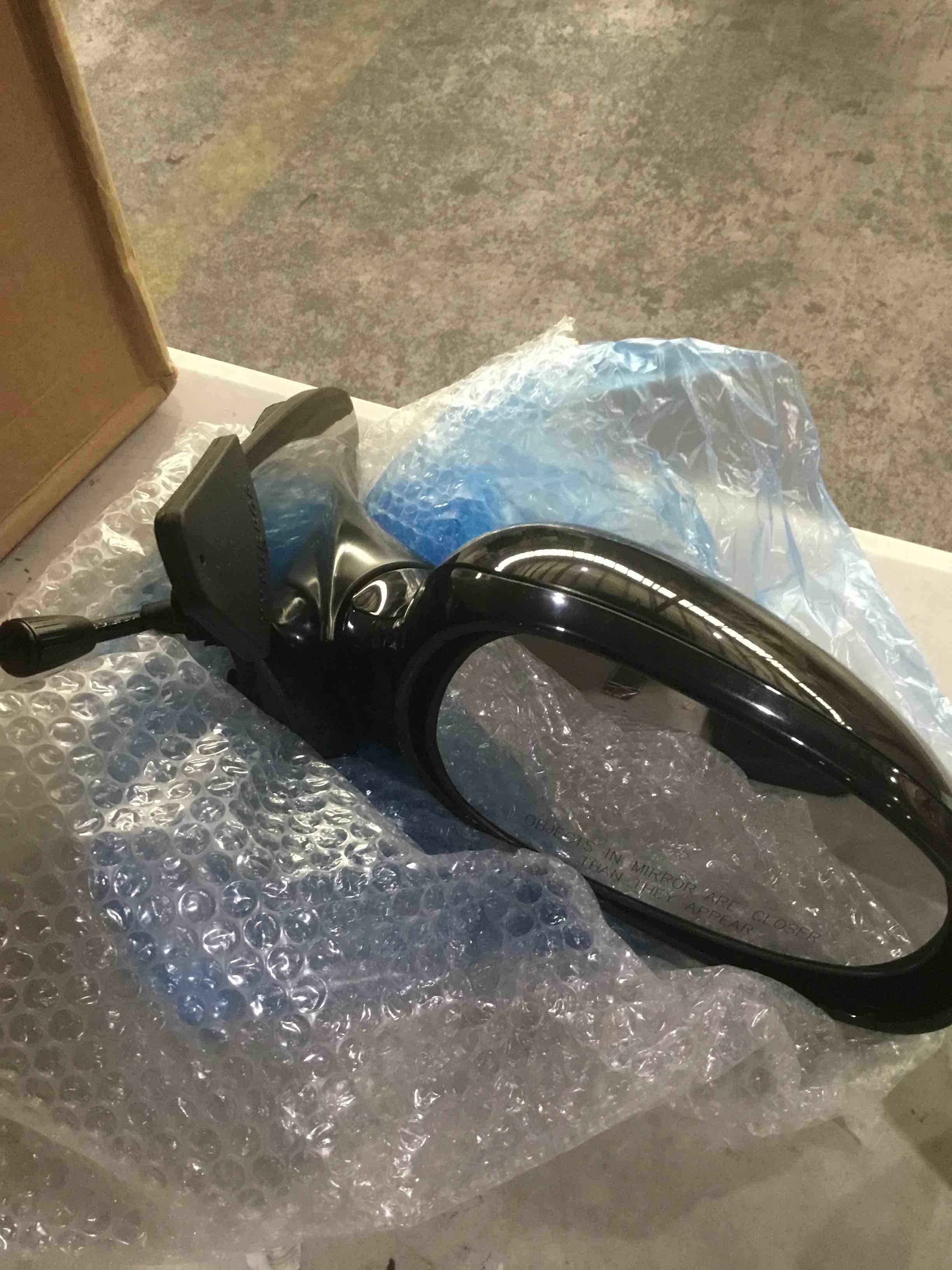 https://s3.amazonaws.com/lotting-images-prod/bidfta/TEA1886795_1738094094921.jpeg