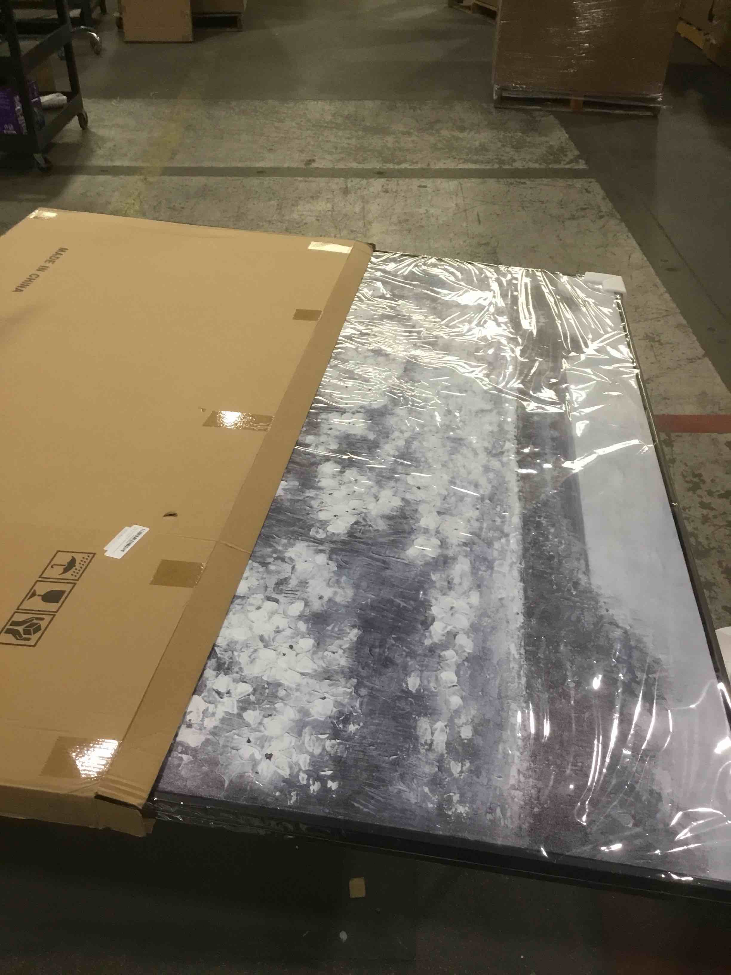 https://s3.amazonaws.com/lotting-images-prod/bidfta/TEA1886985_1738165196125.jpeg