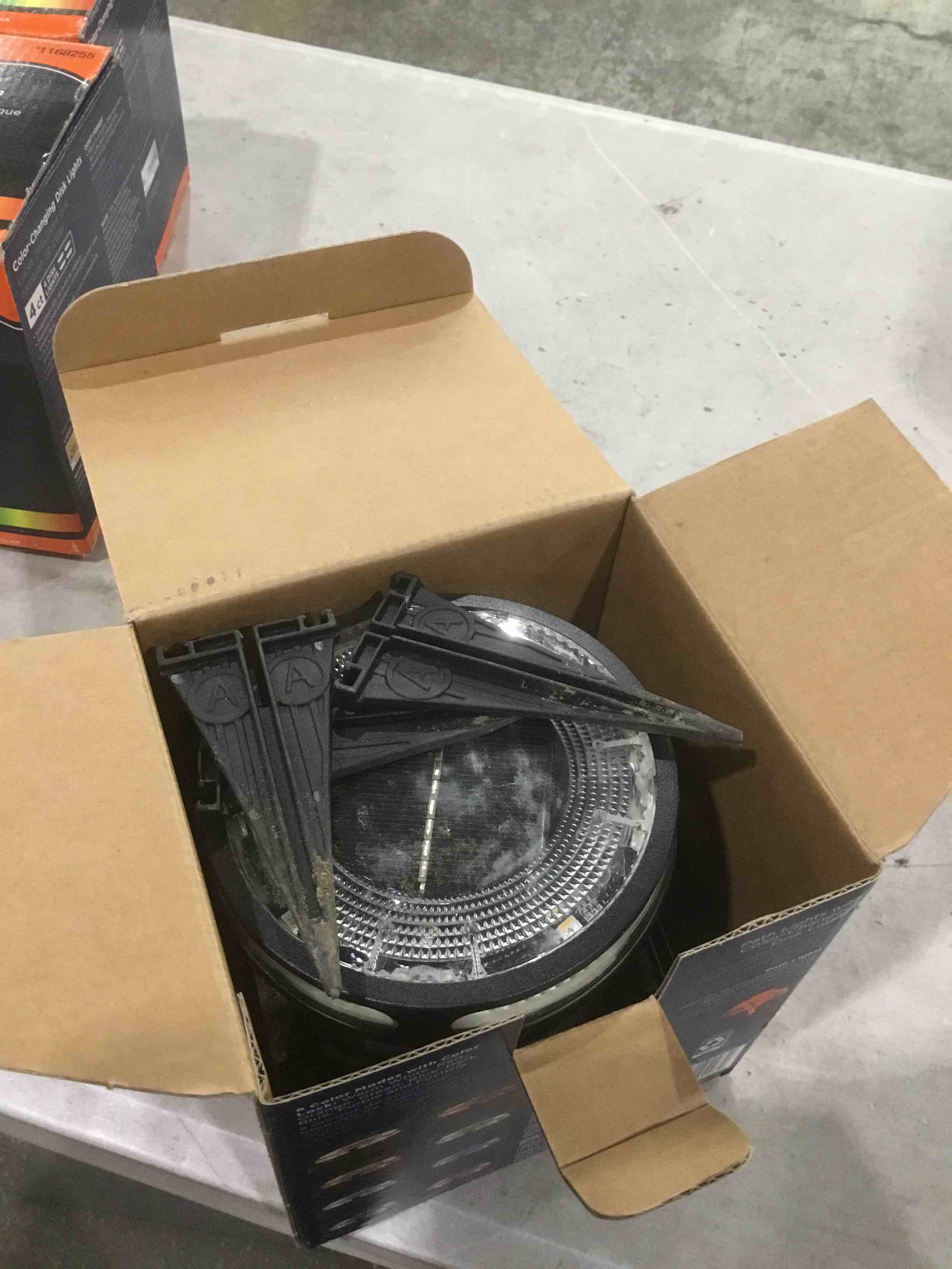 https://s3.amazonaws.com/lotting-images-prod/bidfta/TEA1887118_1738599652683.jpeg