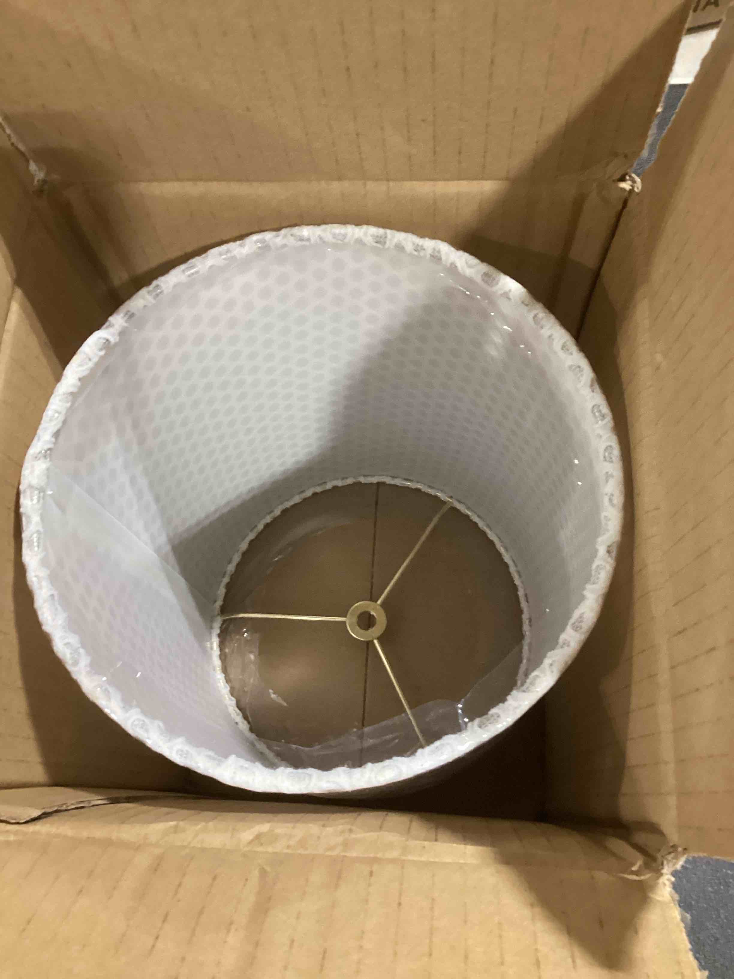 https://s3.amazonaws.com/lotting-images-prod/bidfta/TEA1888390_1741782622844.jpeg