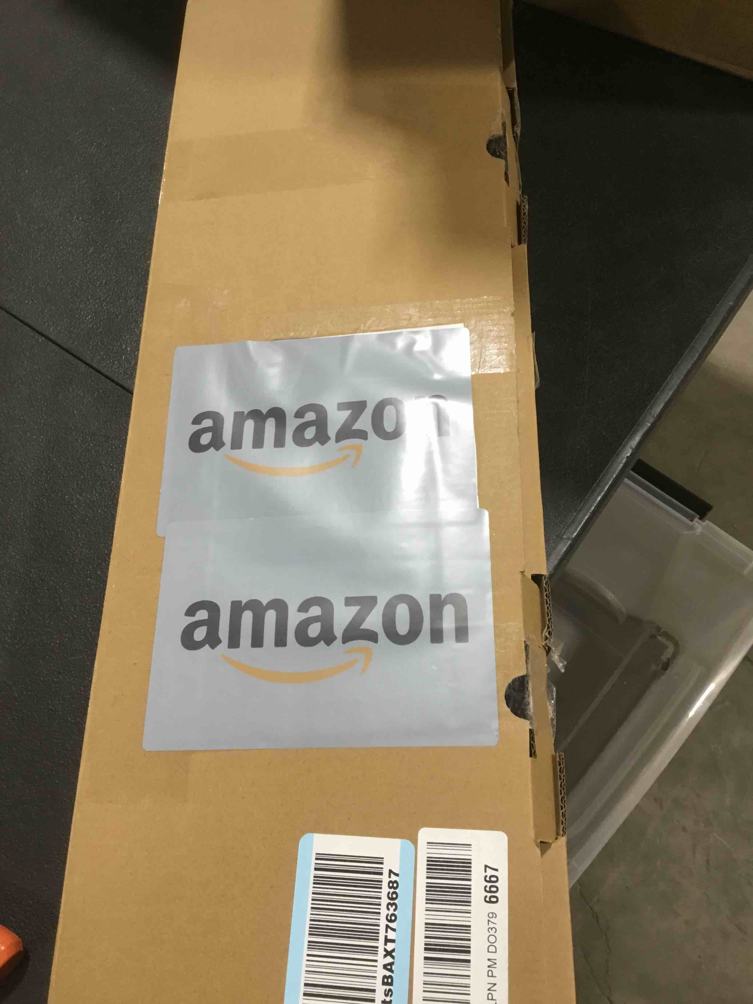 https://s3.amazonaws.com/lotting-images-prod/bidfta/TEA1888977_1742382671125.jpeg
