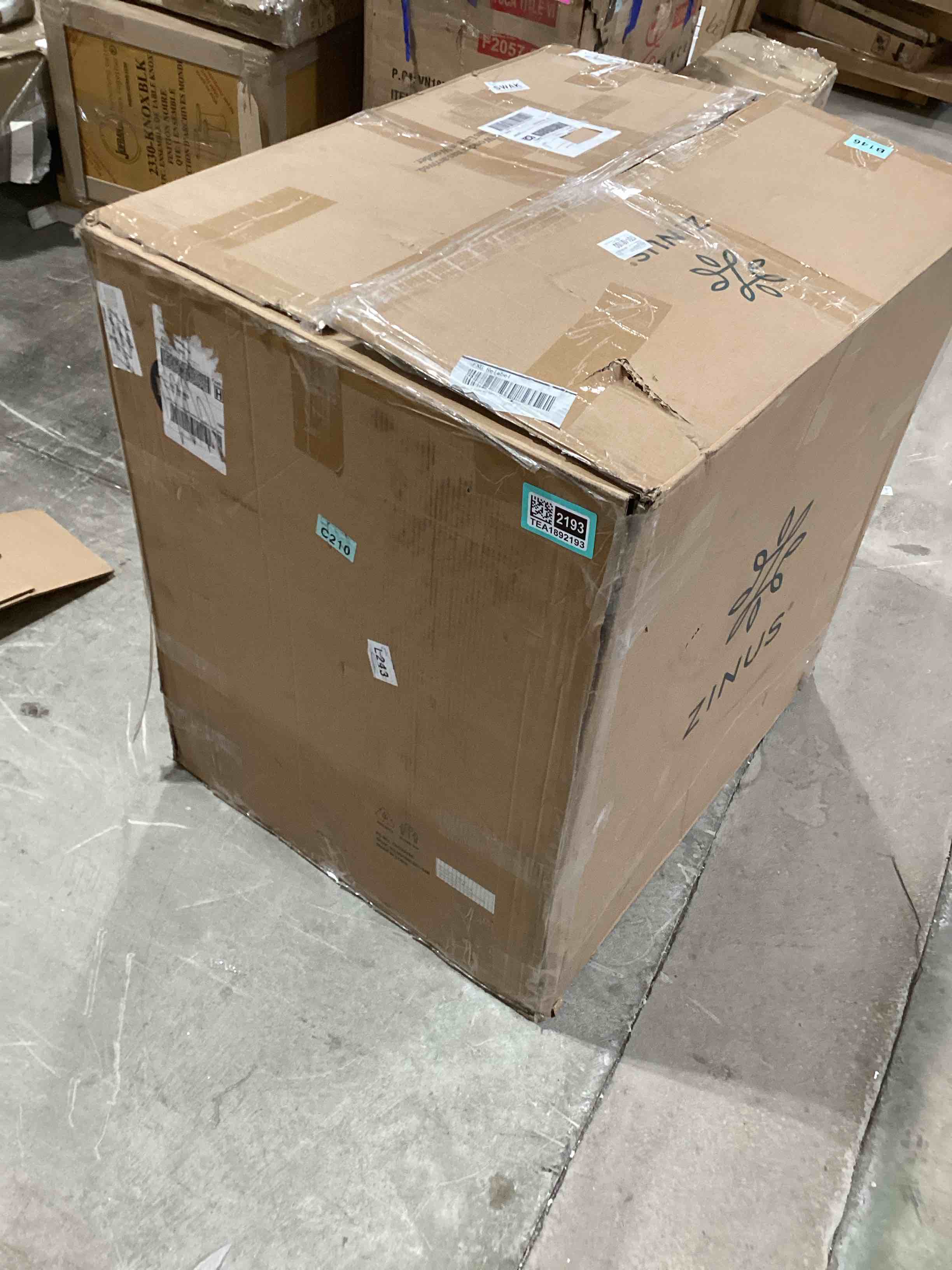 https://s3.amazonaws.com/lotting-images-prod/bidfta/TEA1892193_1737142156078.jpeg