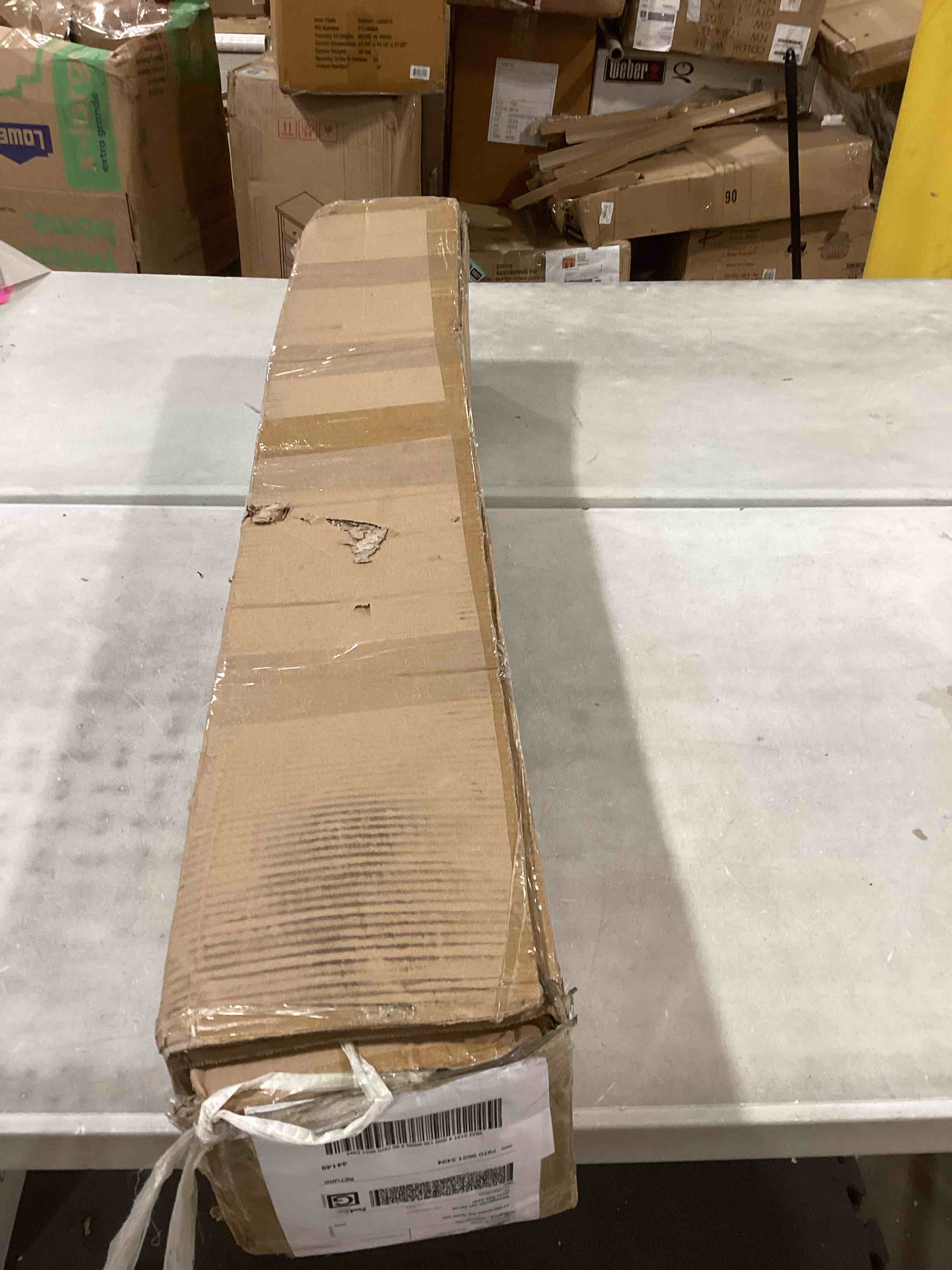 https://s3.amazonaws.com/lotting-images-prod/bidfta/TEA1892318_1737570596367.jpeg