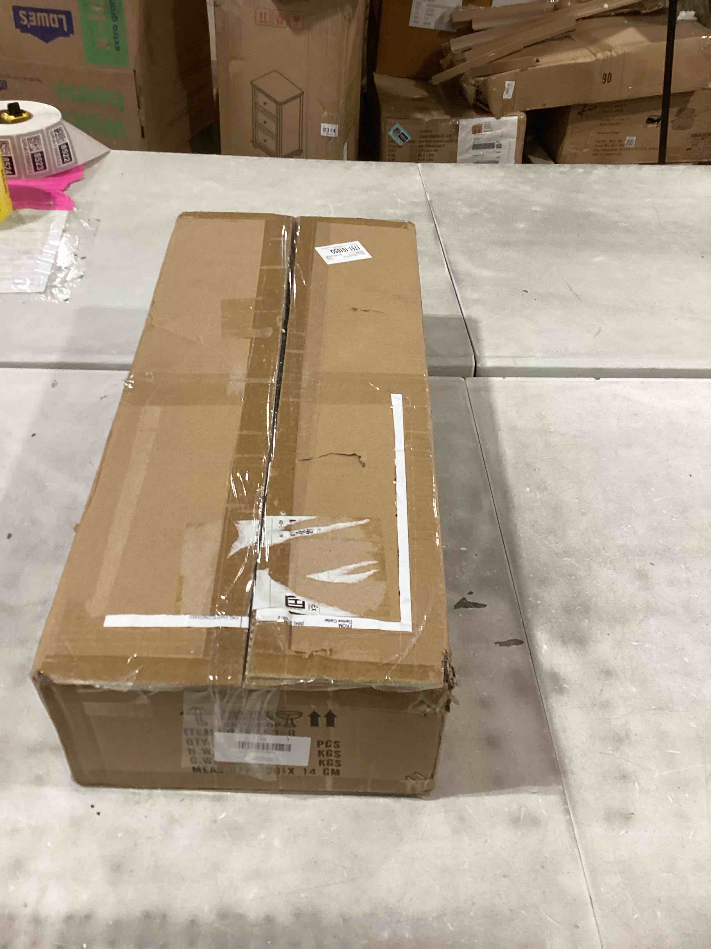 https://s3.amazonaws.com/lotting-images-prod/bidfta/TEA1892319_1737570861525.jpeg
