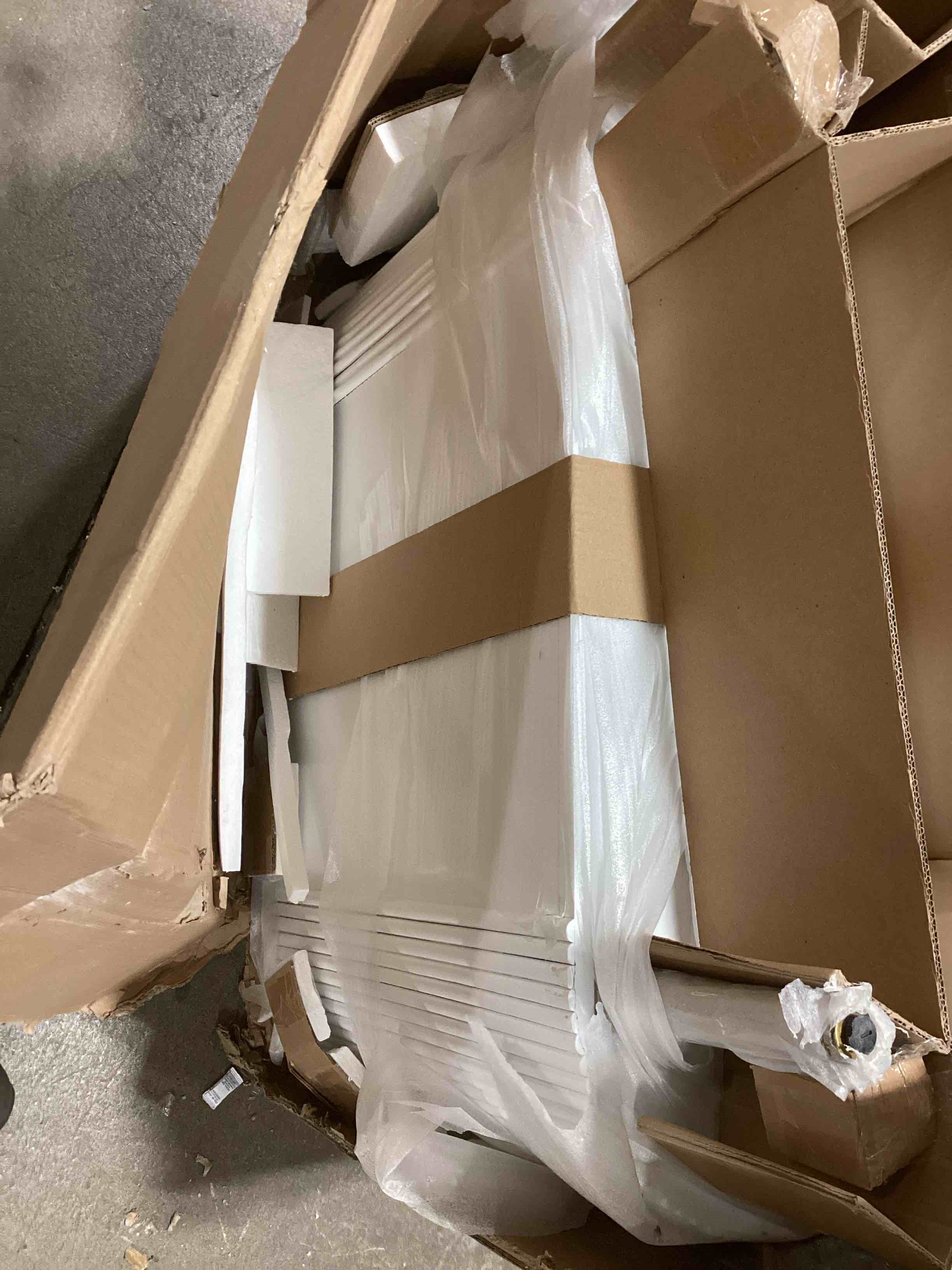 https://s3.amazonaws.com/lotting-images-prod/bidfta/TEA1892496_1738335769466.jpeg