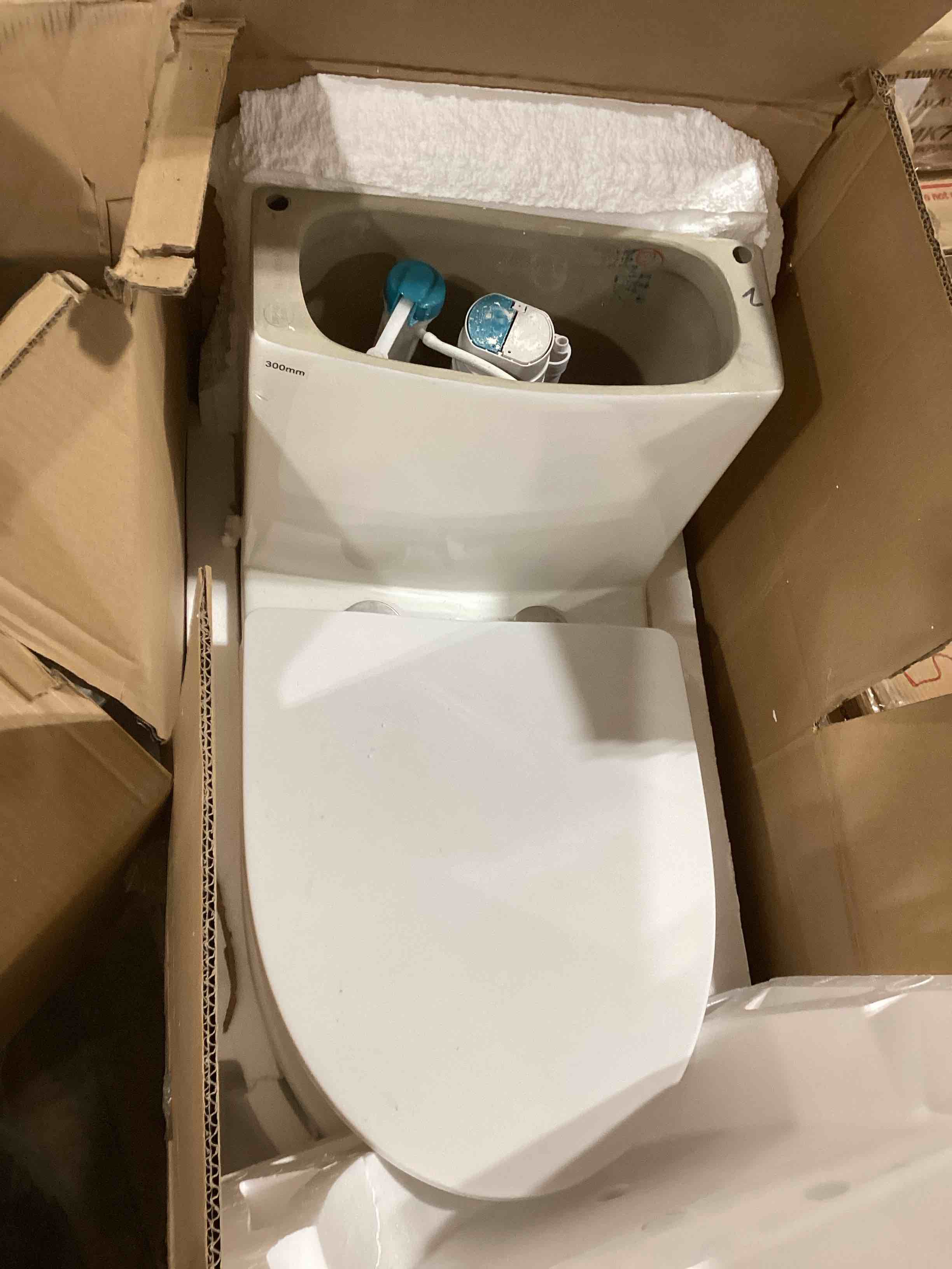 https://s3.amazonaws.com/lotting-images-prod/bidfta/TEA1892506_1738338891777.jpeg