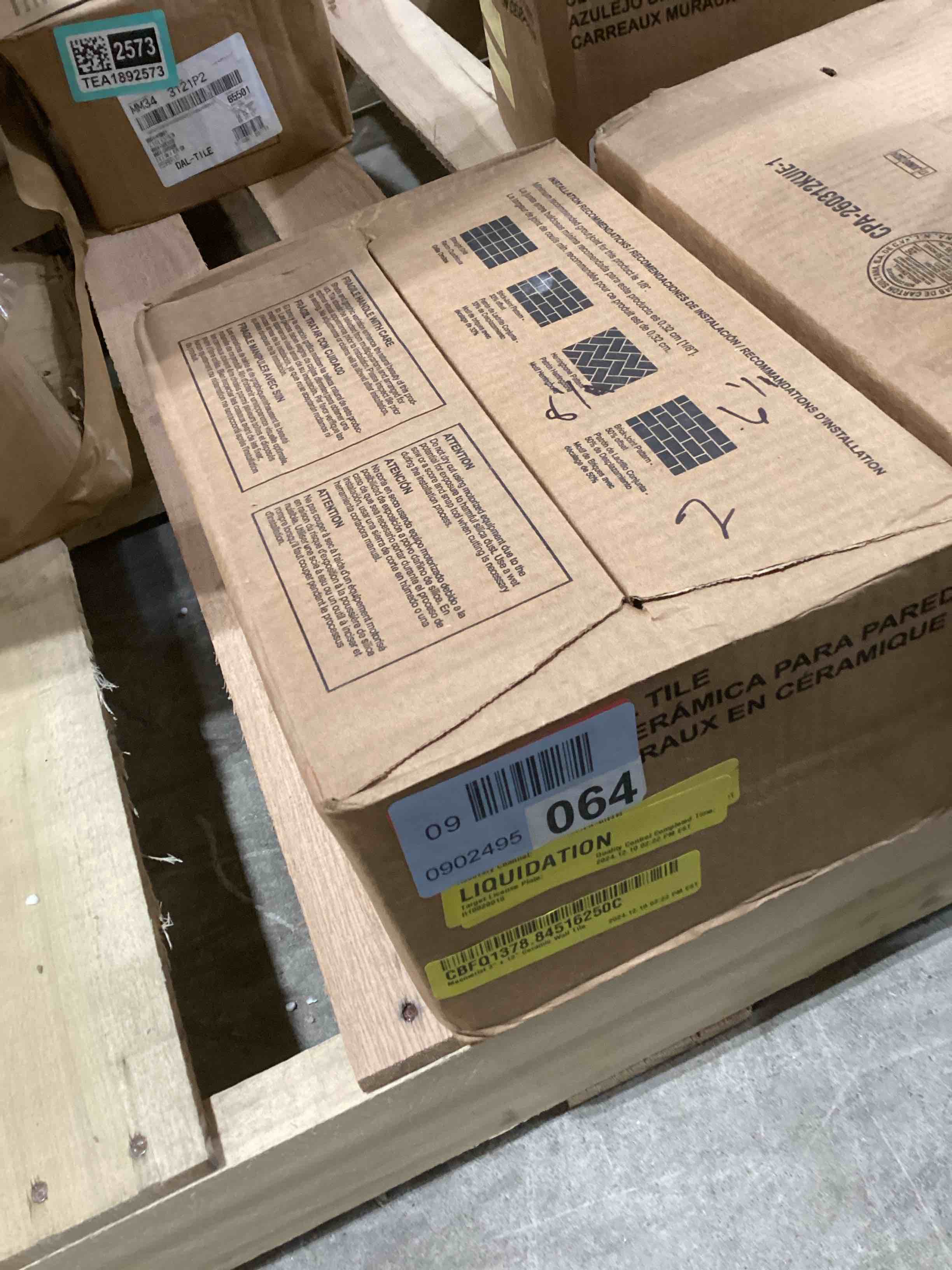 https://s3.amazonaws.com/lotting-images-prod/bidfta/TEA1892578_1738595894778.jpeg