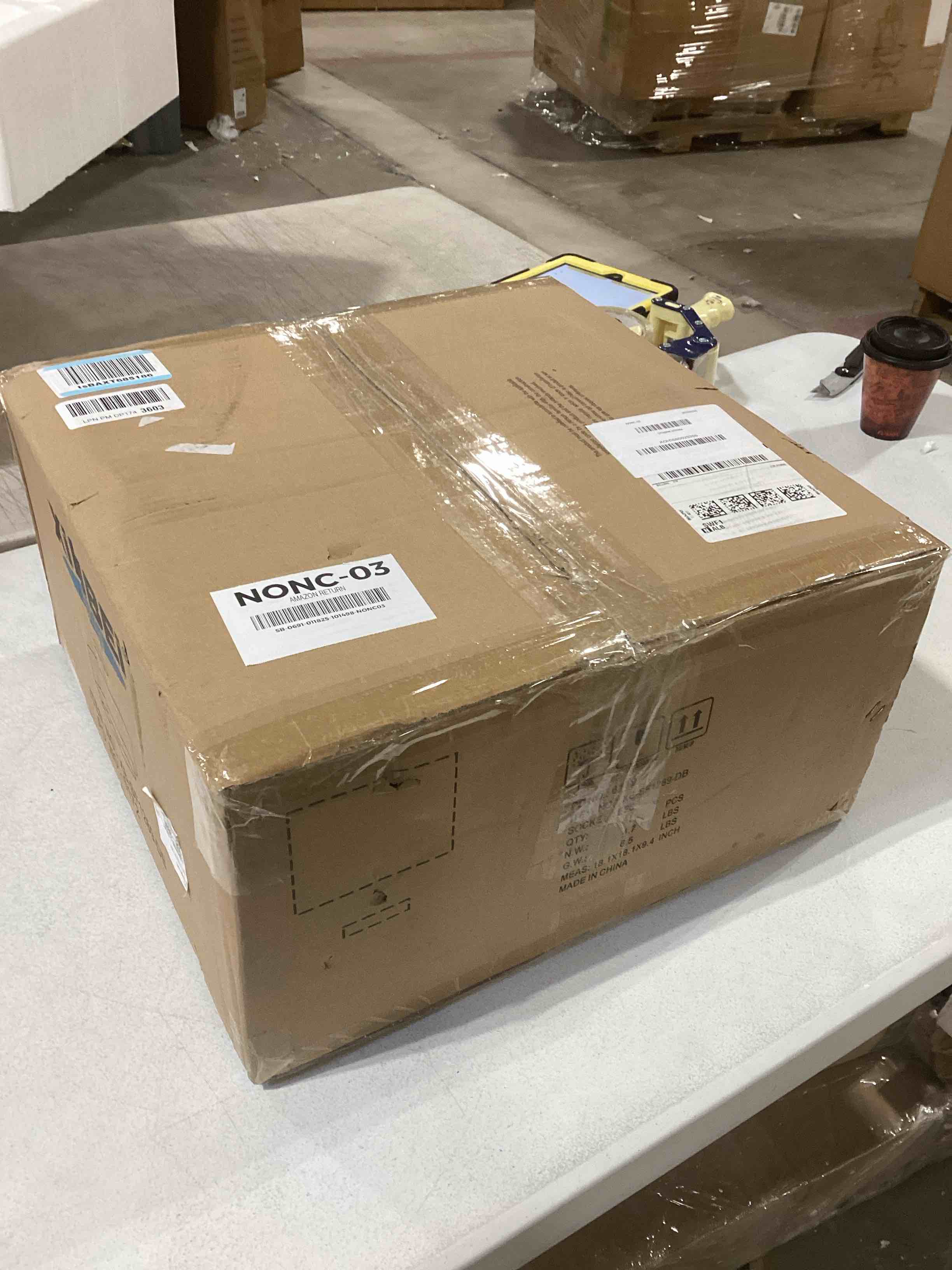 https://s3.amazonaws.com/lotting-images-prod/bidfta/TEA1895256_1740508701782.jpeg