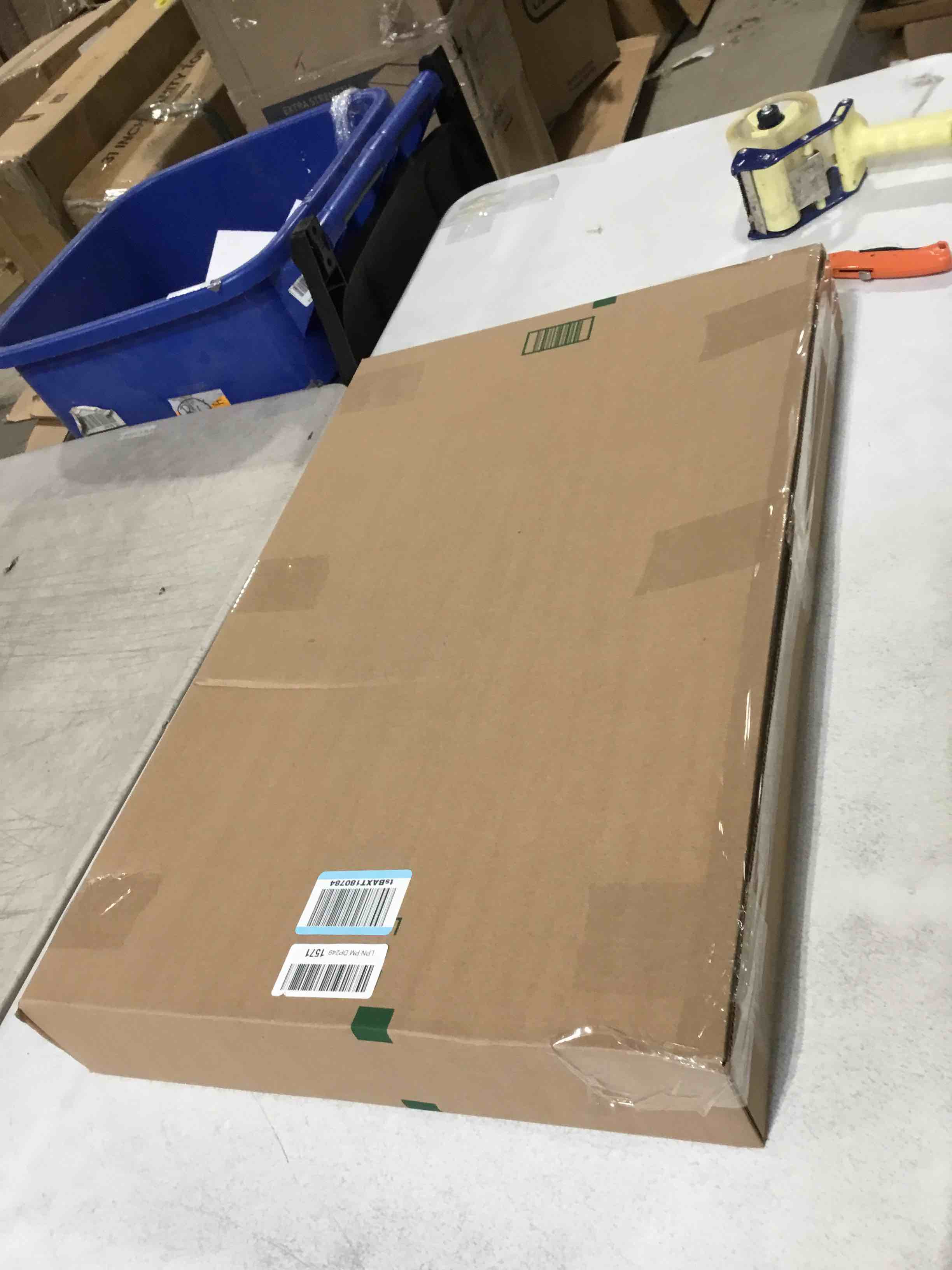 https://s3.amazonaws.com/lotting-images-prod/bidfta/TEA1895894_1741368990143.jpeg
