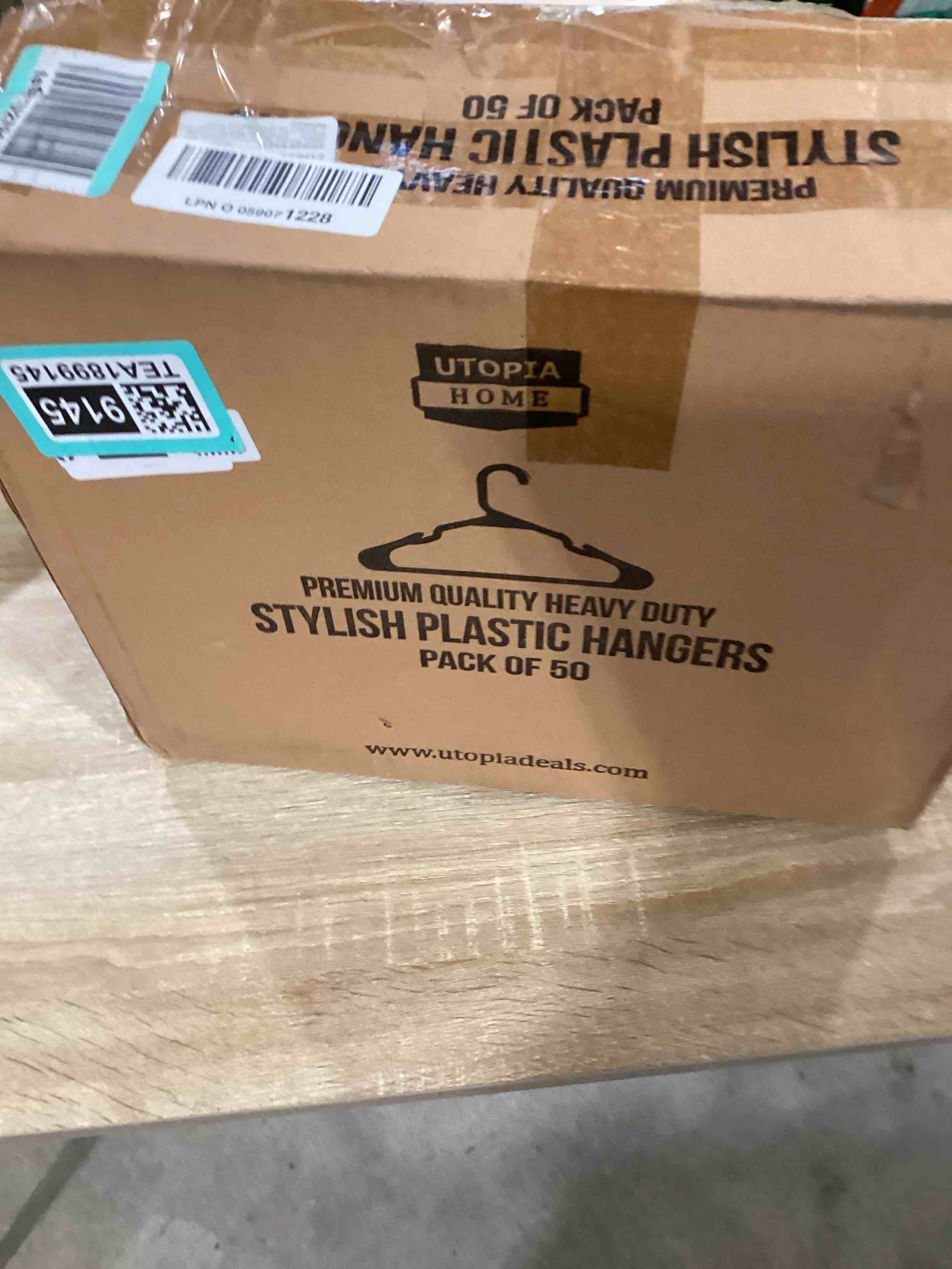 https://s3.amazonaws.com/lotting-images-prod/bidfta/TEA1899145_1756990097857.jpeg
