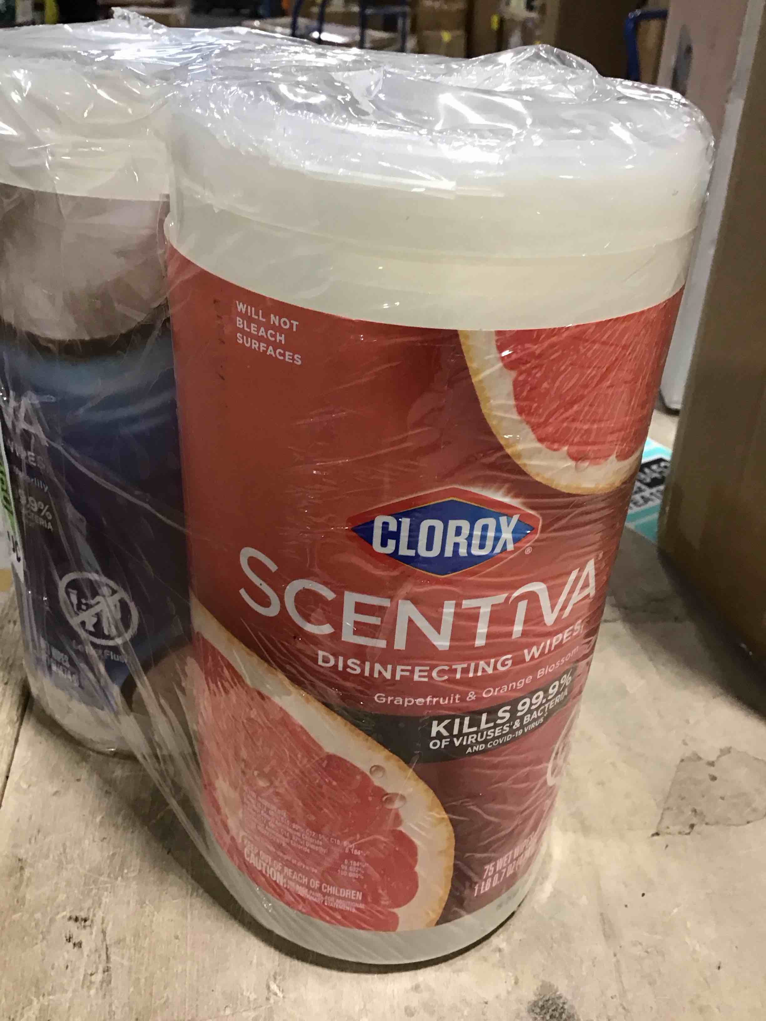 CLOROX Scentiva Disinfecting Wipes, Coconut and Waterlily, 75 Count (Package May Vary)