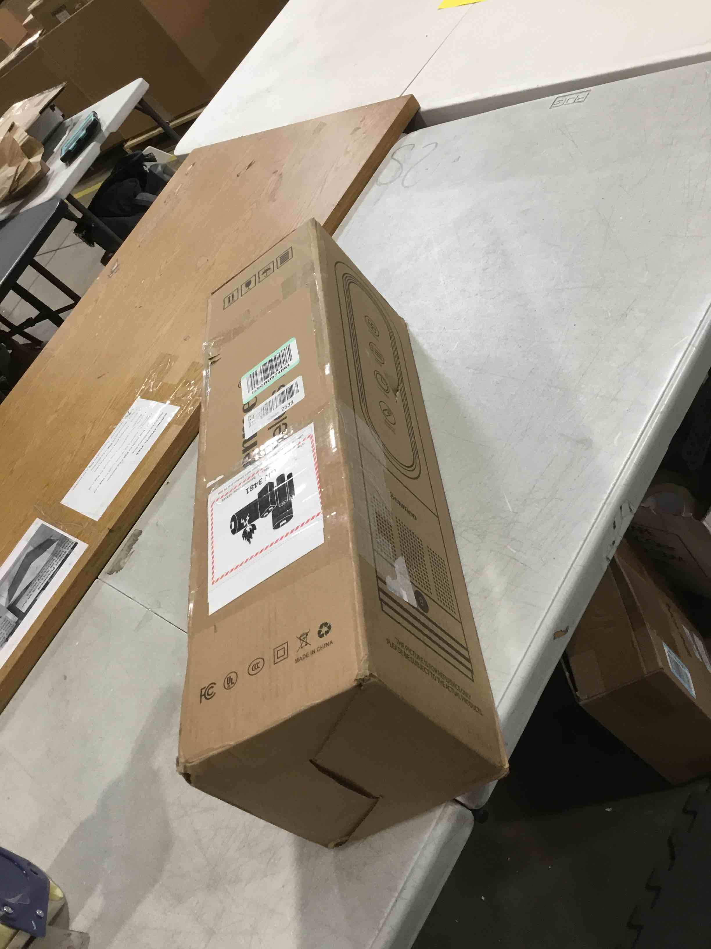 https://s3.amazonaws.com/lotting-images-prod/bidfta/TEA1900027_1731080476244.jpeg