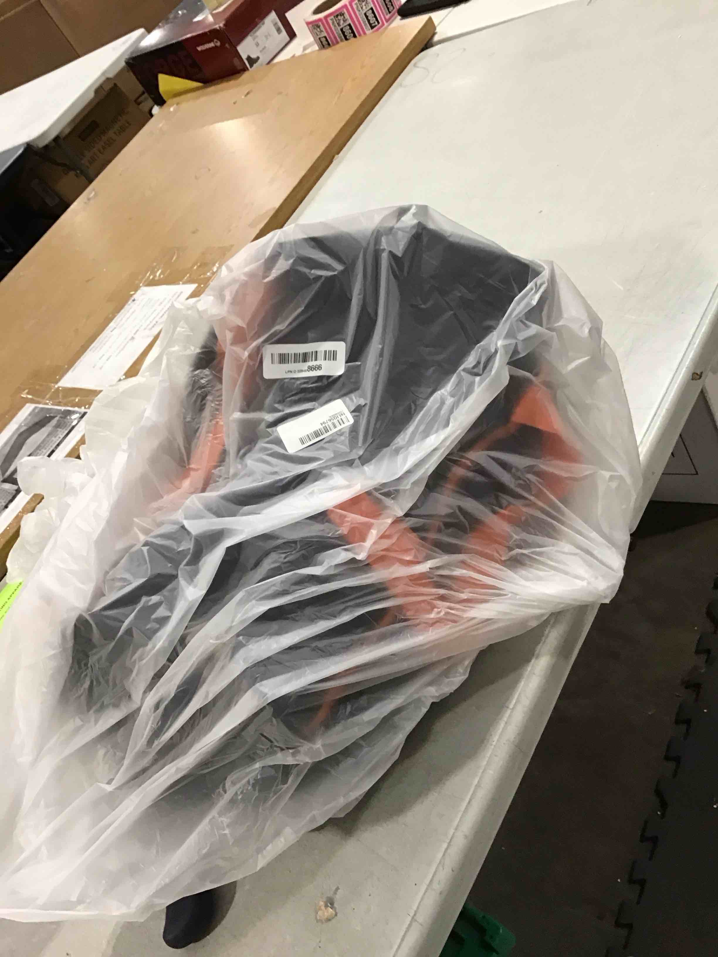 https://s3.amazonaws.com/lotting-images-prod/bidfta/TEA1900928_1732113363313.jpeg