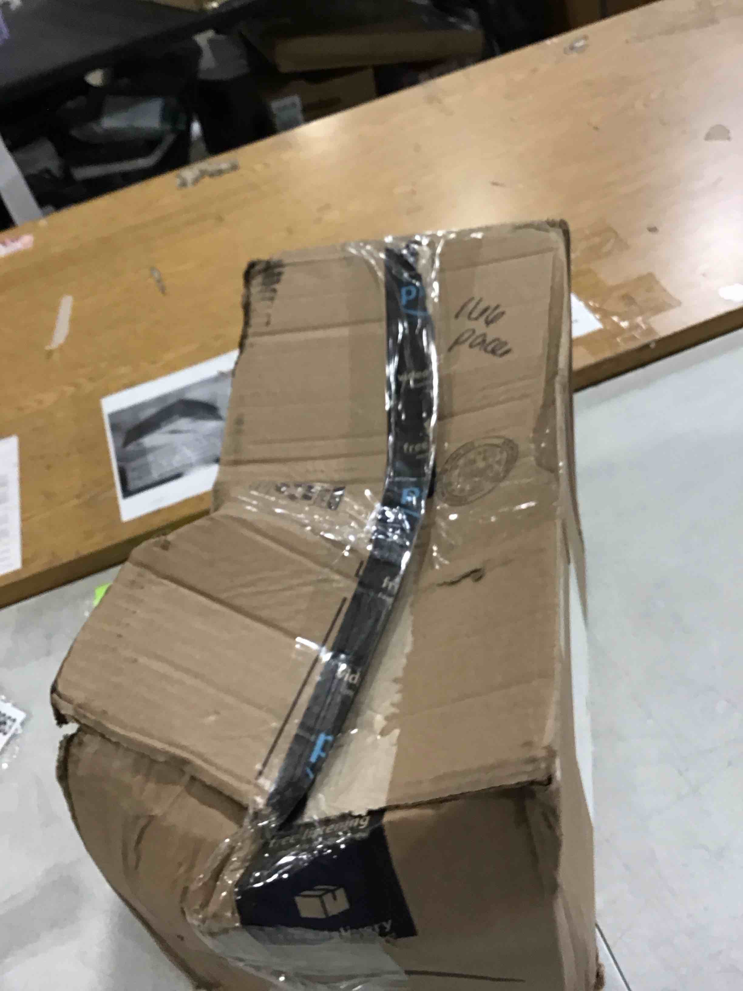 https://s3.amazonaws.com/lotting-images-prod/bidfta/TEA1900929_1732113513103.jpeg