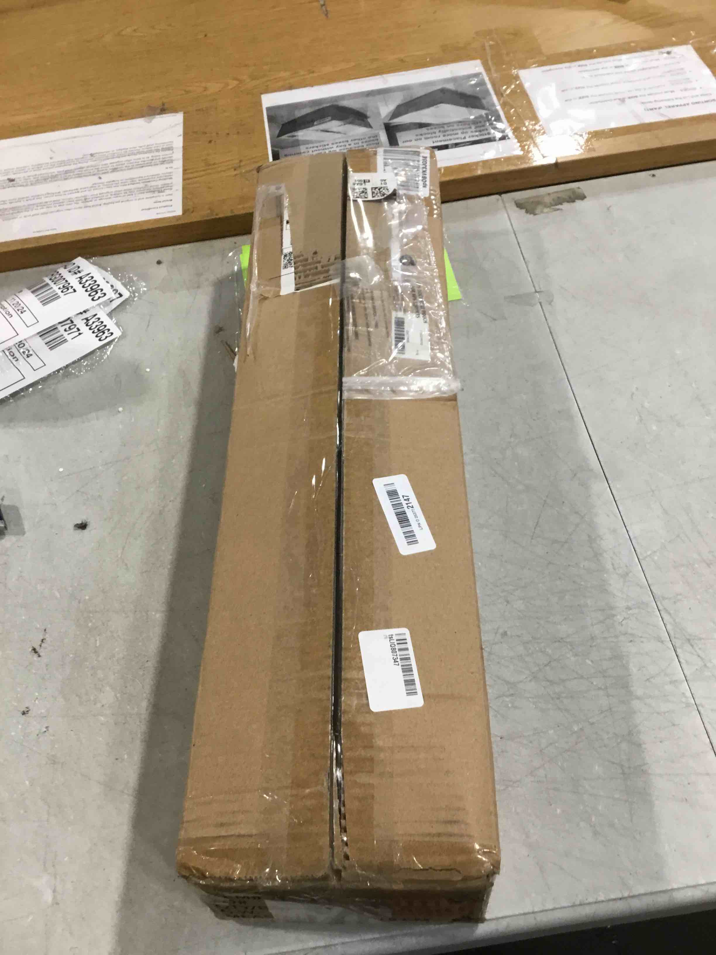 https://s3.amazonaws.com/lotting-images-prod/bidfta/TEA1900973_1732121487489.jpeg
