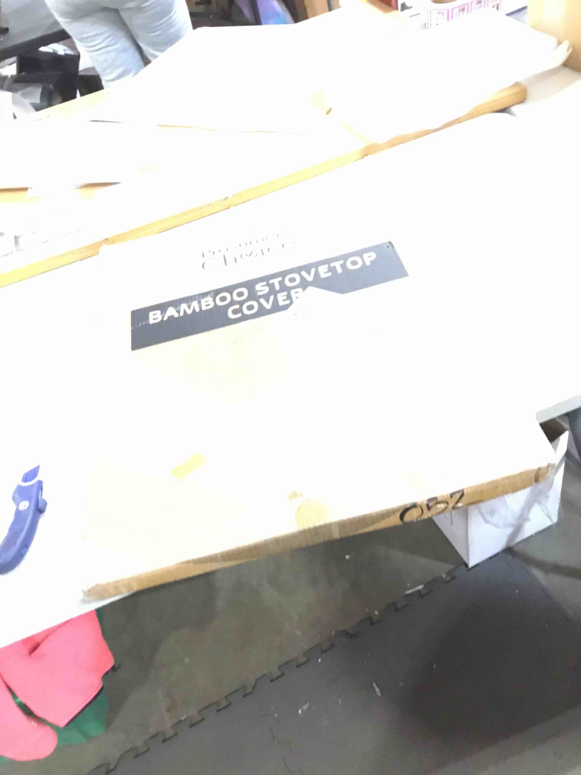 https://s3.amazonaws.com/lotting-images-prod/bidfta/TEA1900995_1732126369460.jpeg