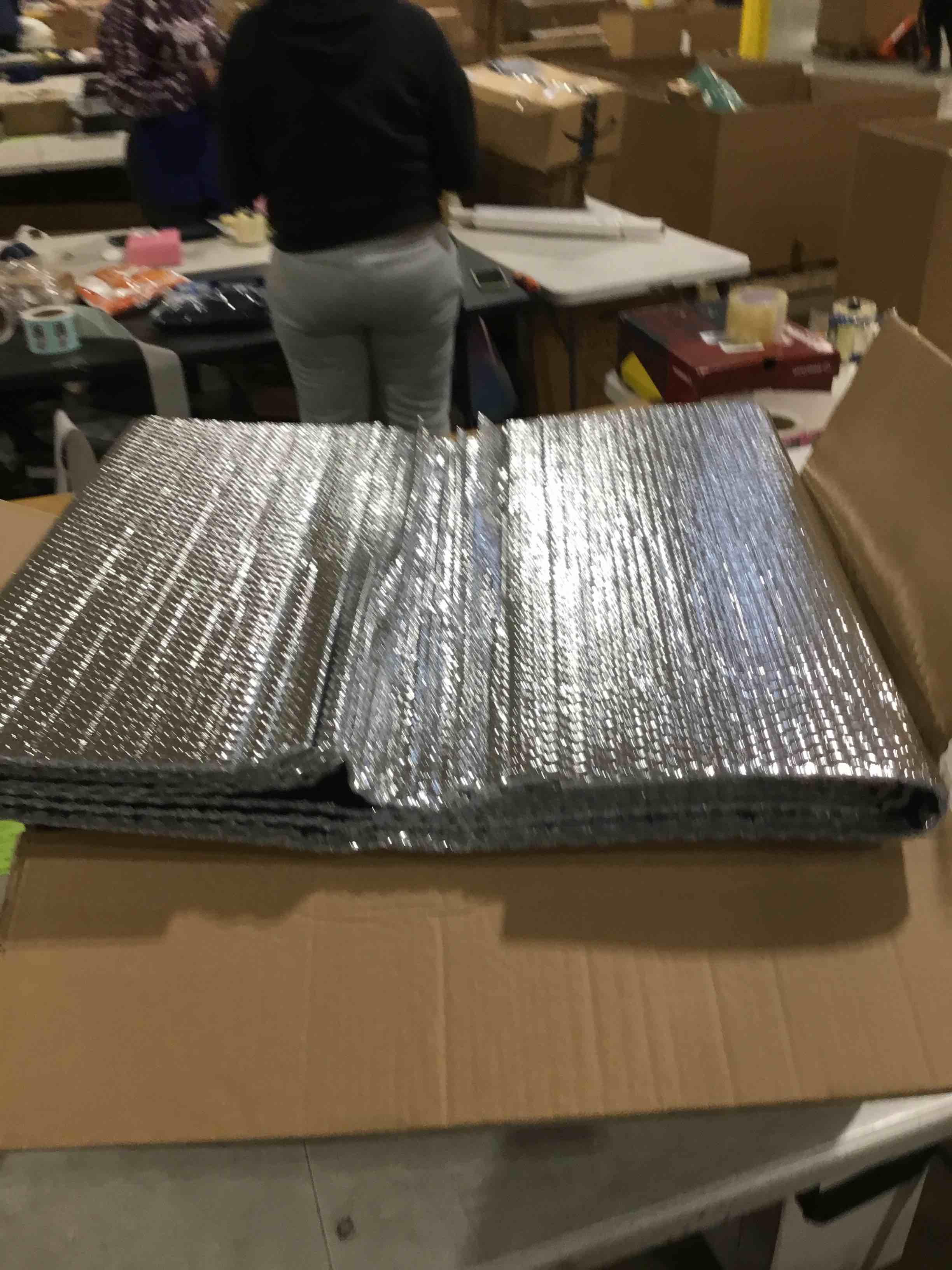 https://s3.amazonaws.com/lotting-images-prod/bidfta/TEA1901029_1732130944298.jpeg
