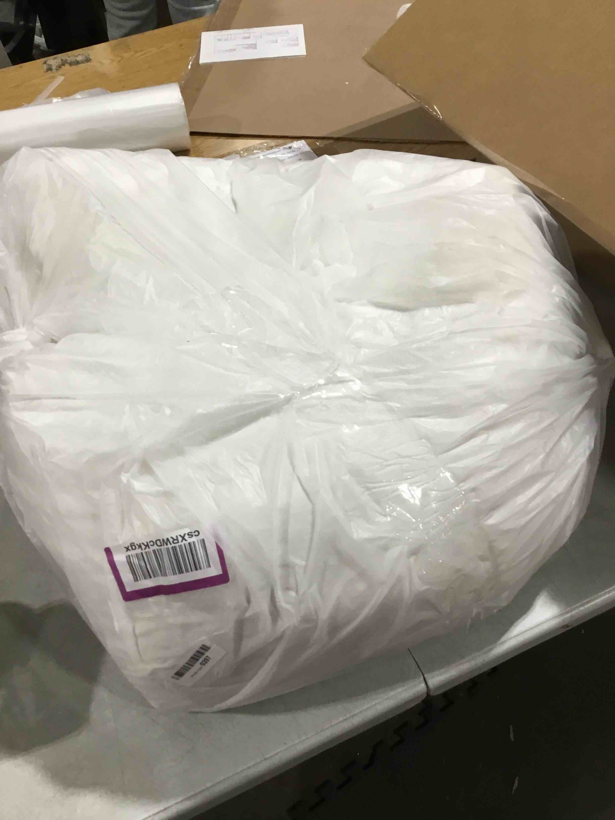 https://s3.amazonaws.com/lotting-images-prod/bidfta/TEA1901037_1732133183222.jpeg
