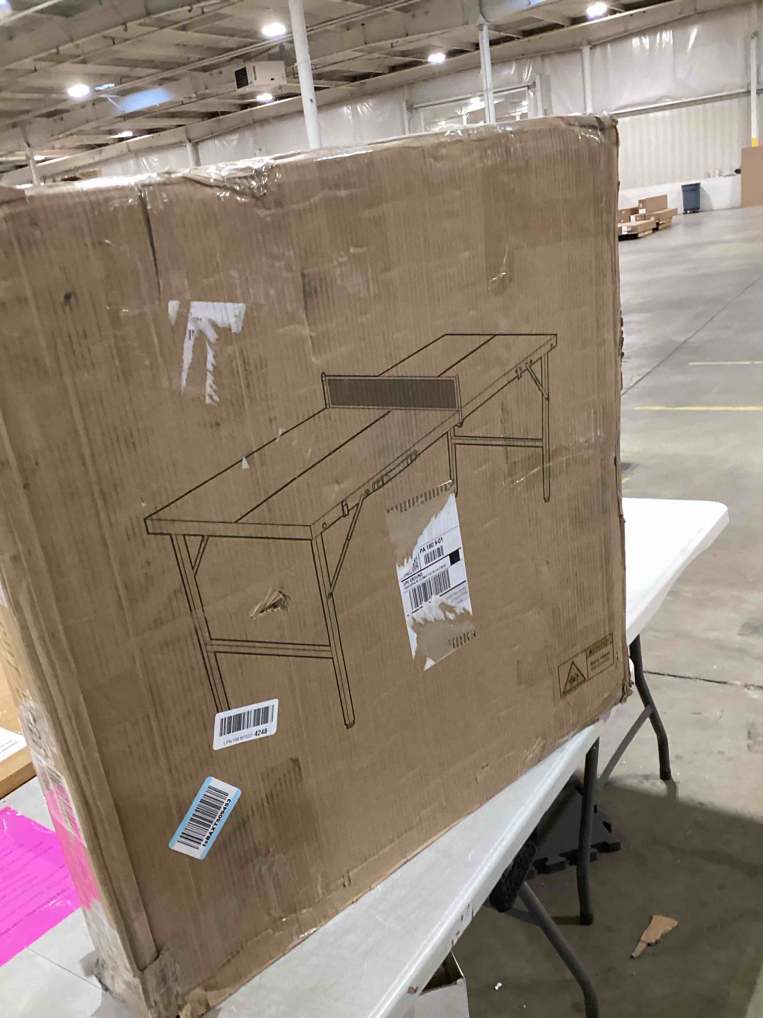 https://s3.amazonaws.com/lotting-images-prod/bidfta/TEA1901301_1732288747282.jpeg