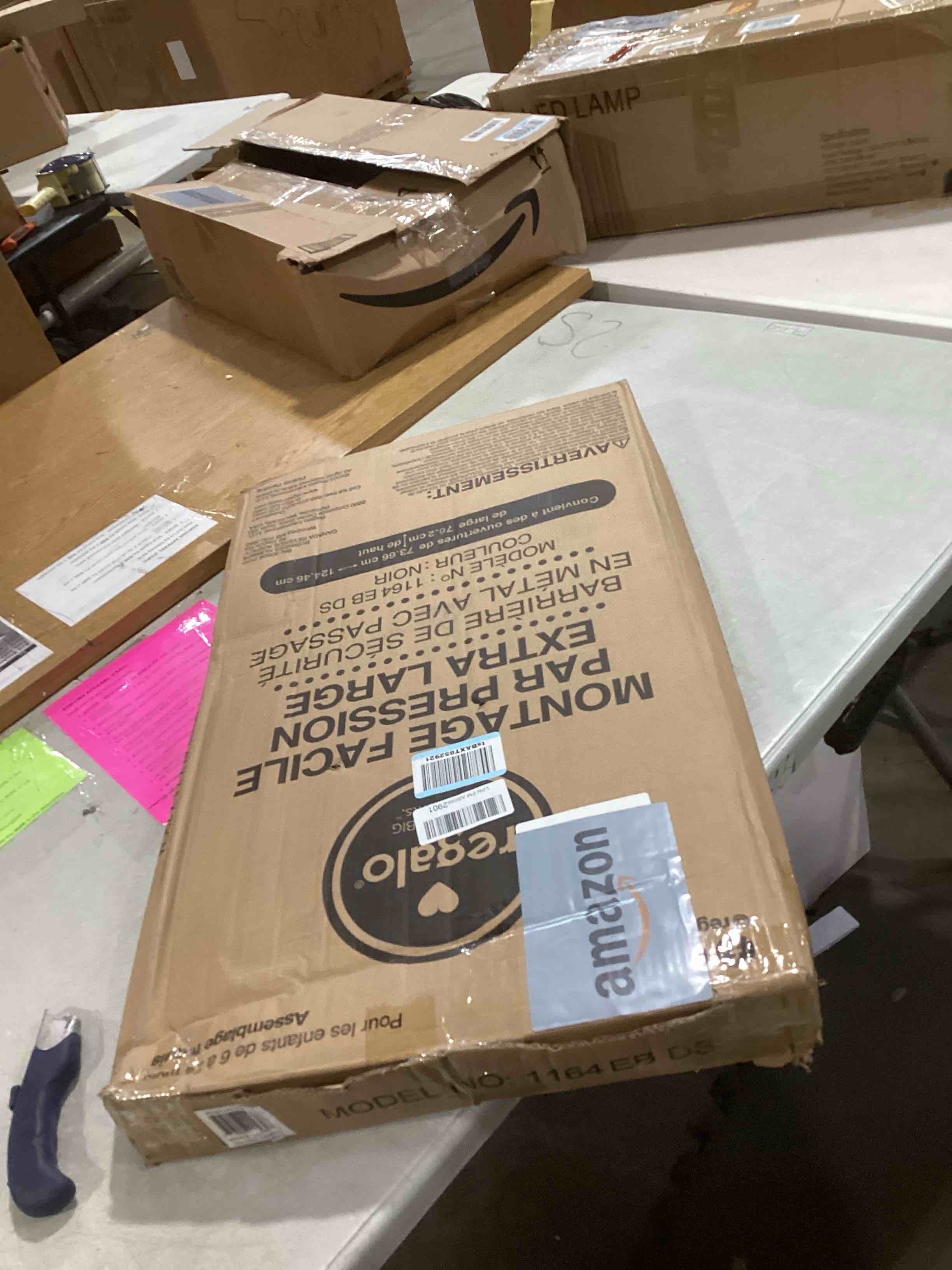 https://s3.amazonaws.com/lotting-images-prod/bidfta/TEA1901588_1732633064555.jpeg