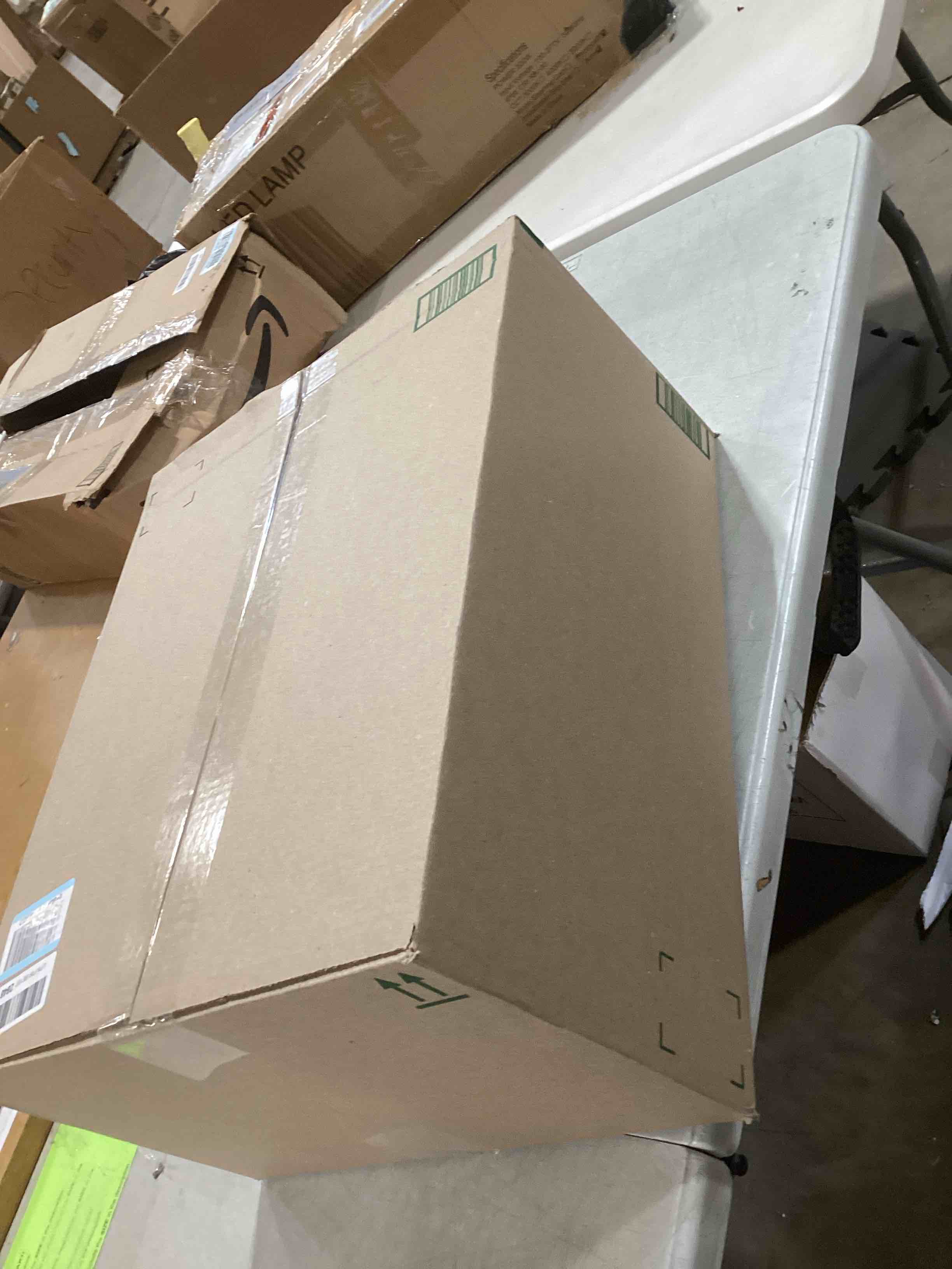 https://s3.amazonaws.com/lotting-images-prod/bidfta/TEA1901594_1732633916159.jpeg