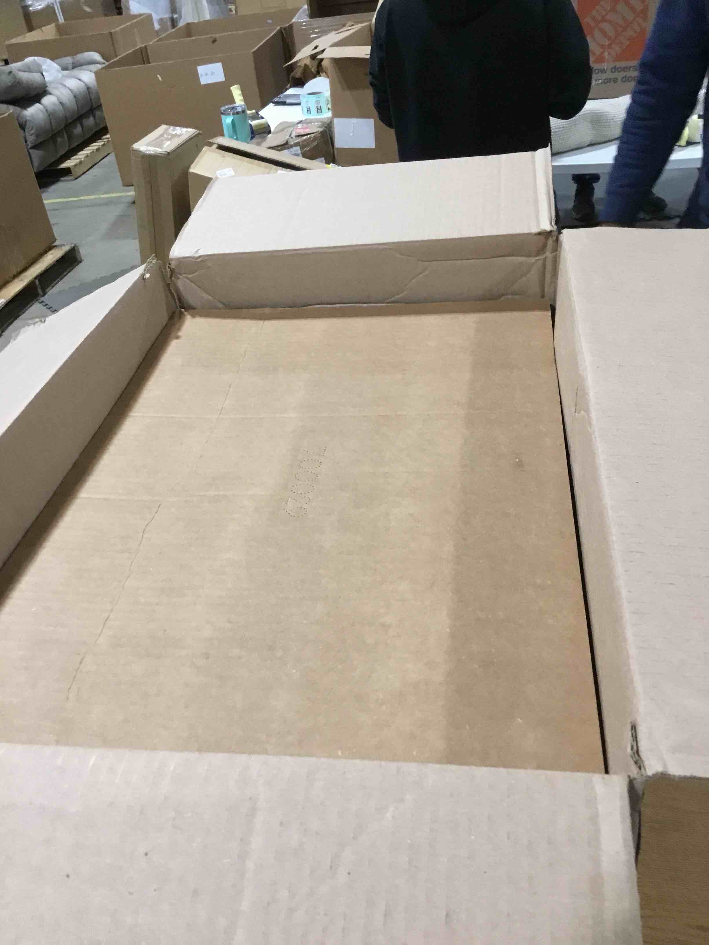 https://s3.amazonaws.com/lotting-images-prod/bidfta/TEA1902044_1733229308473.jpeg
