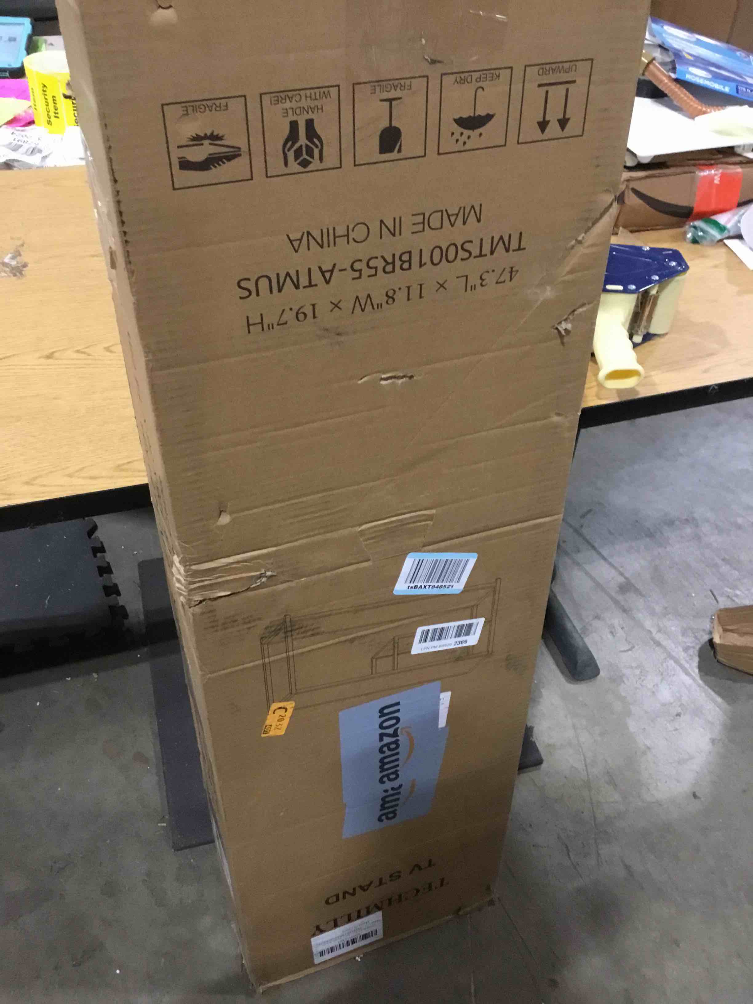 https://s3.amazonaws.com/lotting-images-prod/bidfta/TEA1902054_1733231865165.jpeg