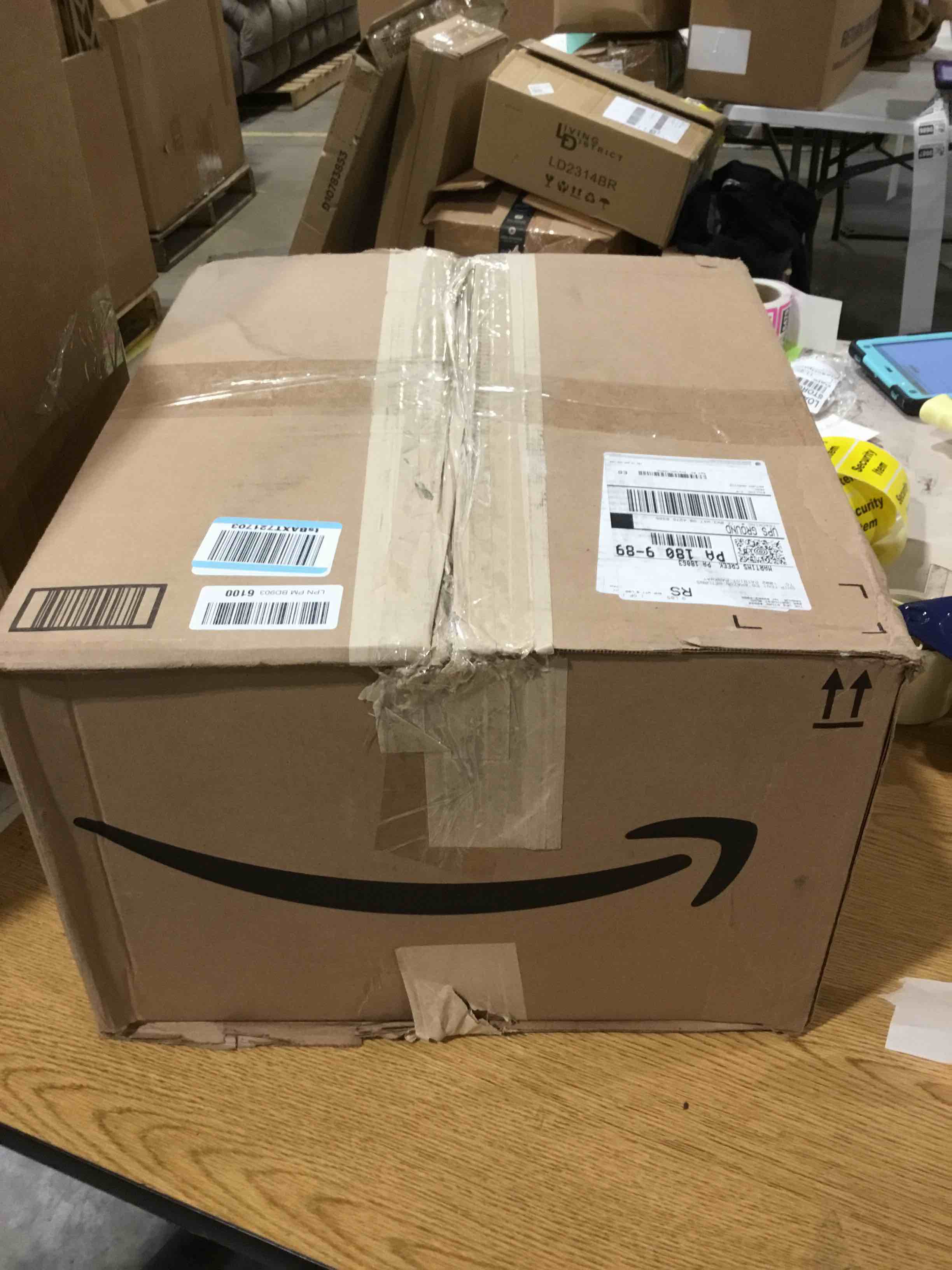 https://s3.amazonaws.com/lotting-images-prod/bidfta/TEA1902082_1733239649255.jpeg