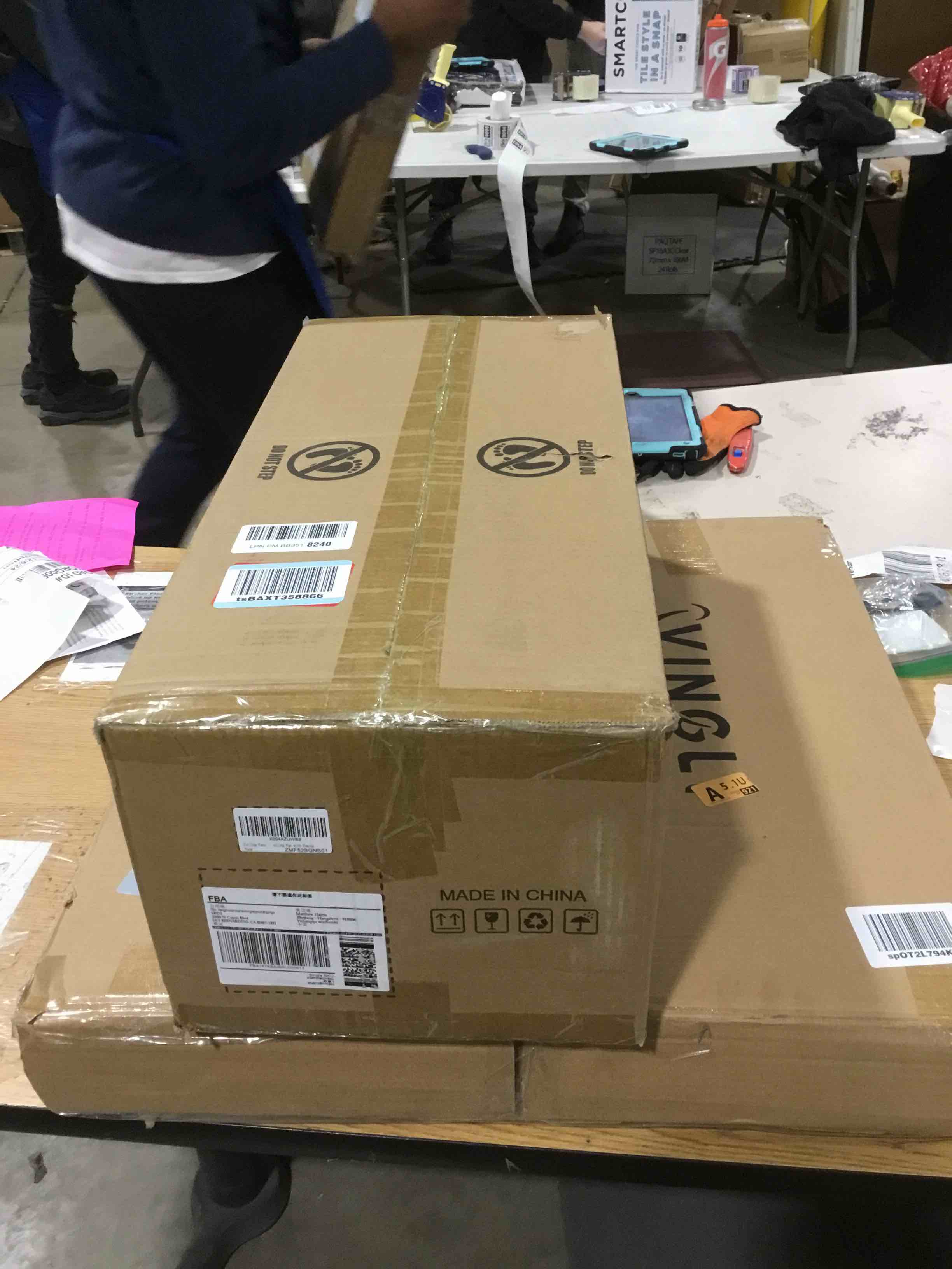https://s3.amazonaws.com/lotting-images-prod/bidfta/TEA1902696_1733748444958.jpeg