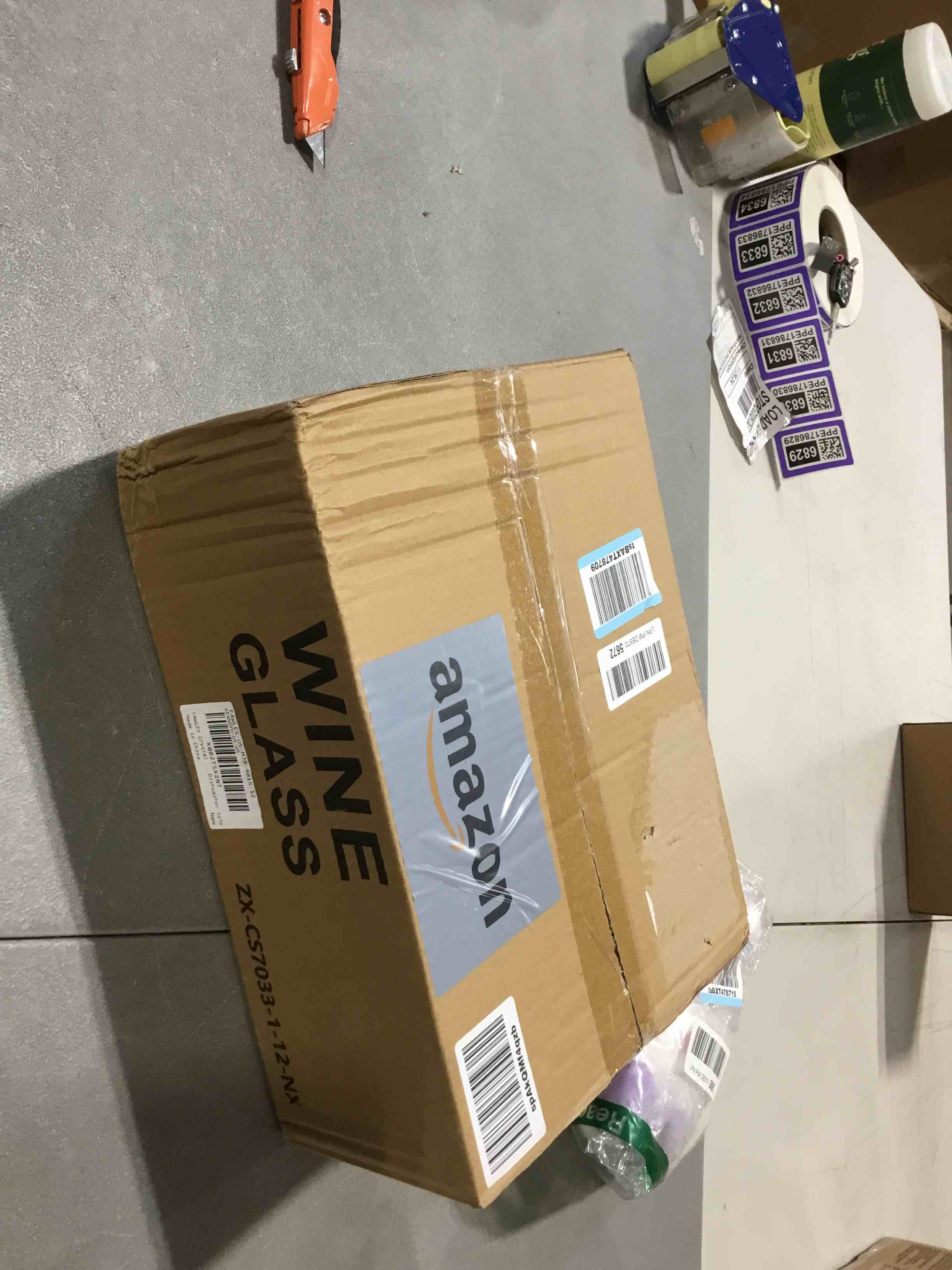https://s3.amazonaws.com/lotting-images-prod/bidfta/TEA1904692_1735056906150.jpeg