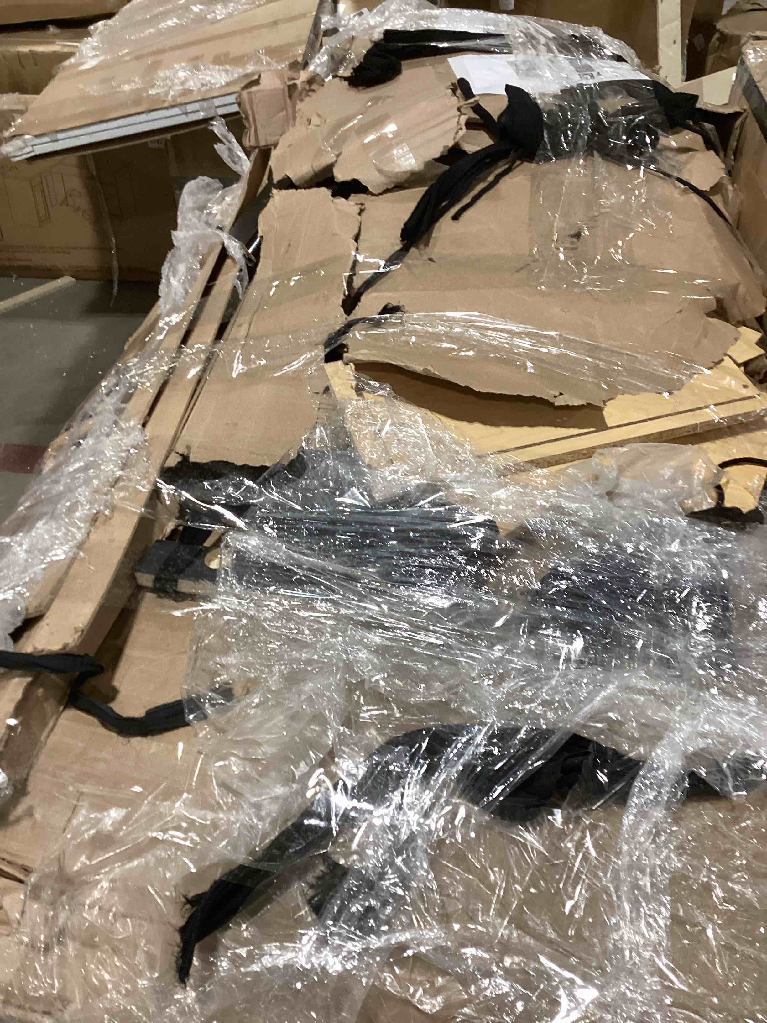https://s3.amazonaws.com/lotting-images-prod/bidfta/TEA1905227_1738855105968.jpeg
