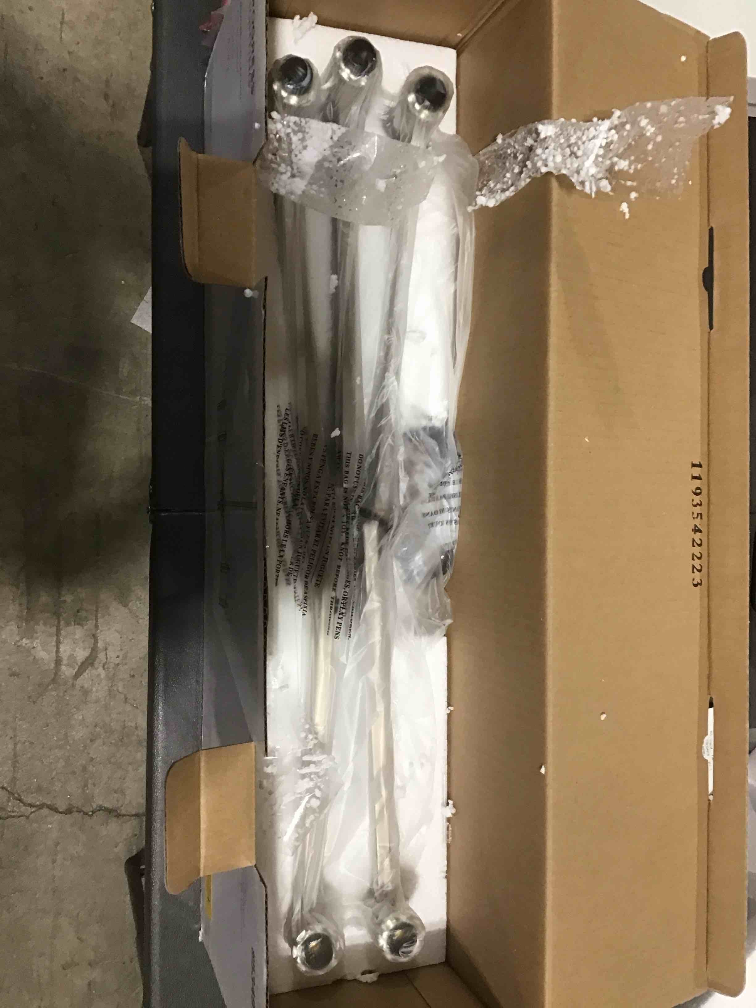https://s3.amazonaws.com/lotting-images-prod/bidfta/TEA1906528_1735568876577.jpeg