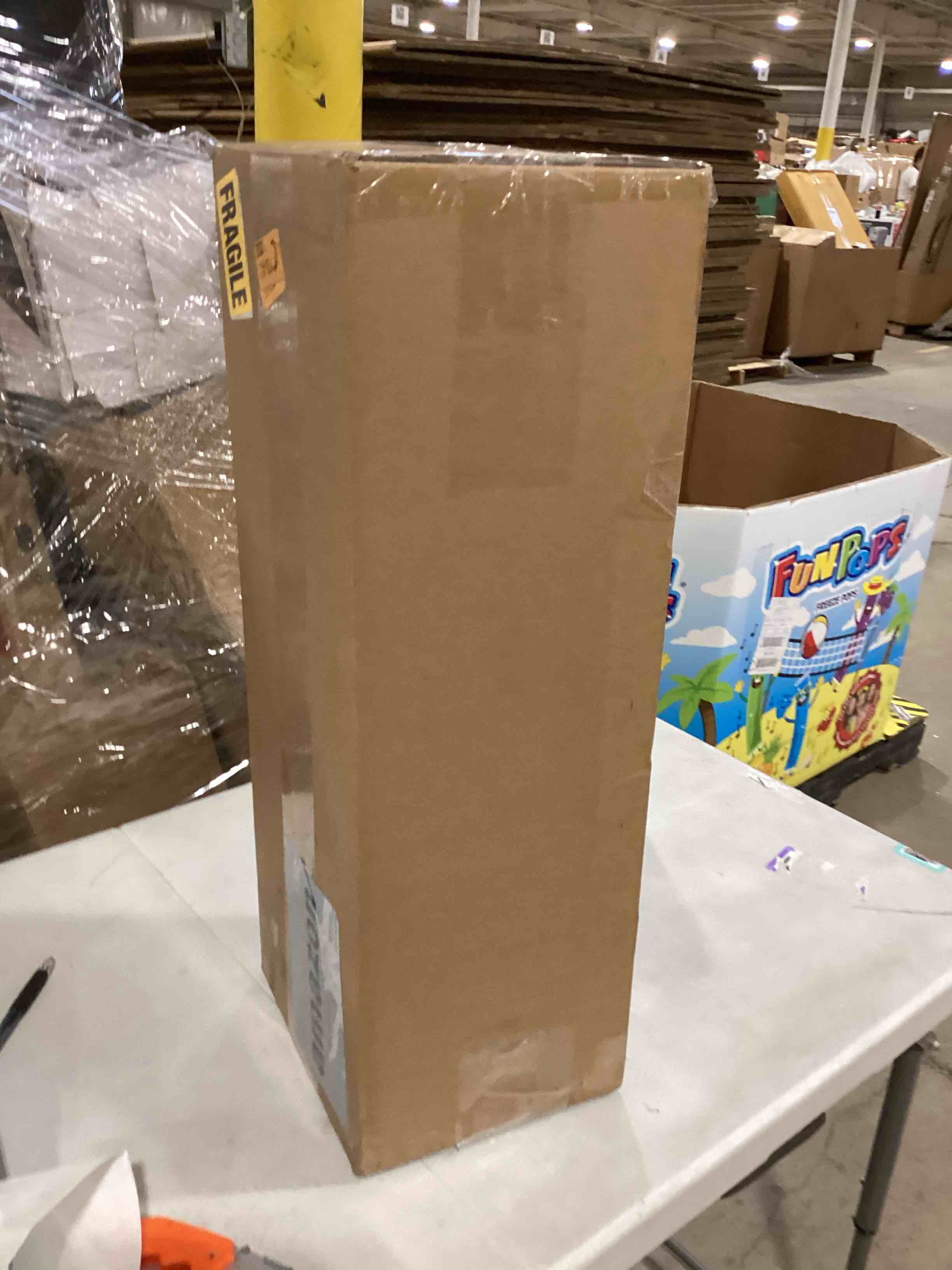 https://s3.amazonaws.com/lotting-images-prod/bidfta/TEA1906721_1735920080872.jpeg