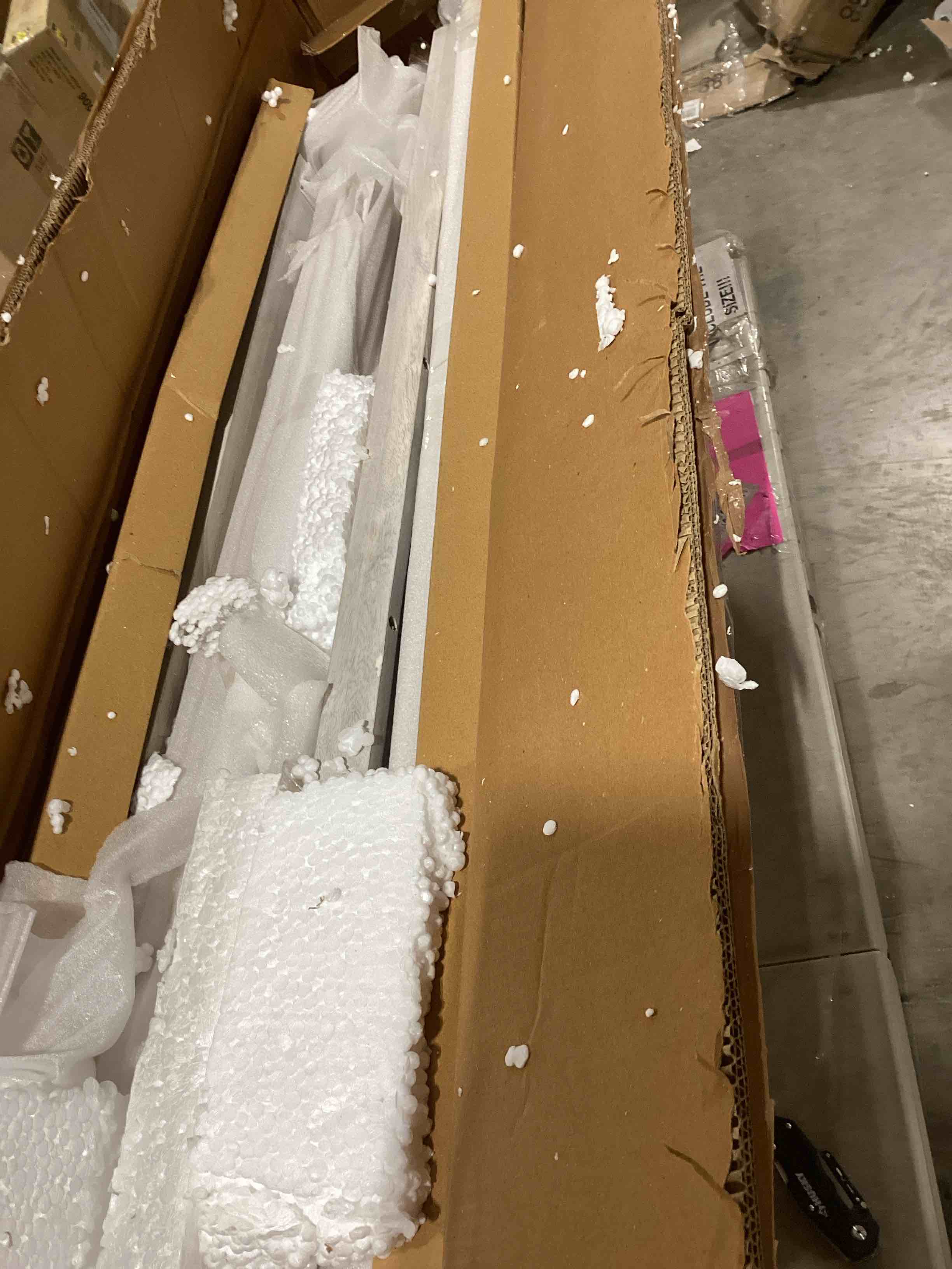 https://s3.amazonaws.com/lotting-images-prod/bidfta/TEA1907000_1738153096328.jpeg