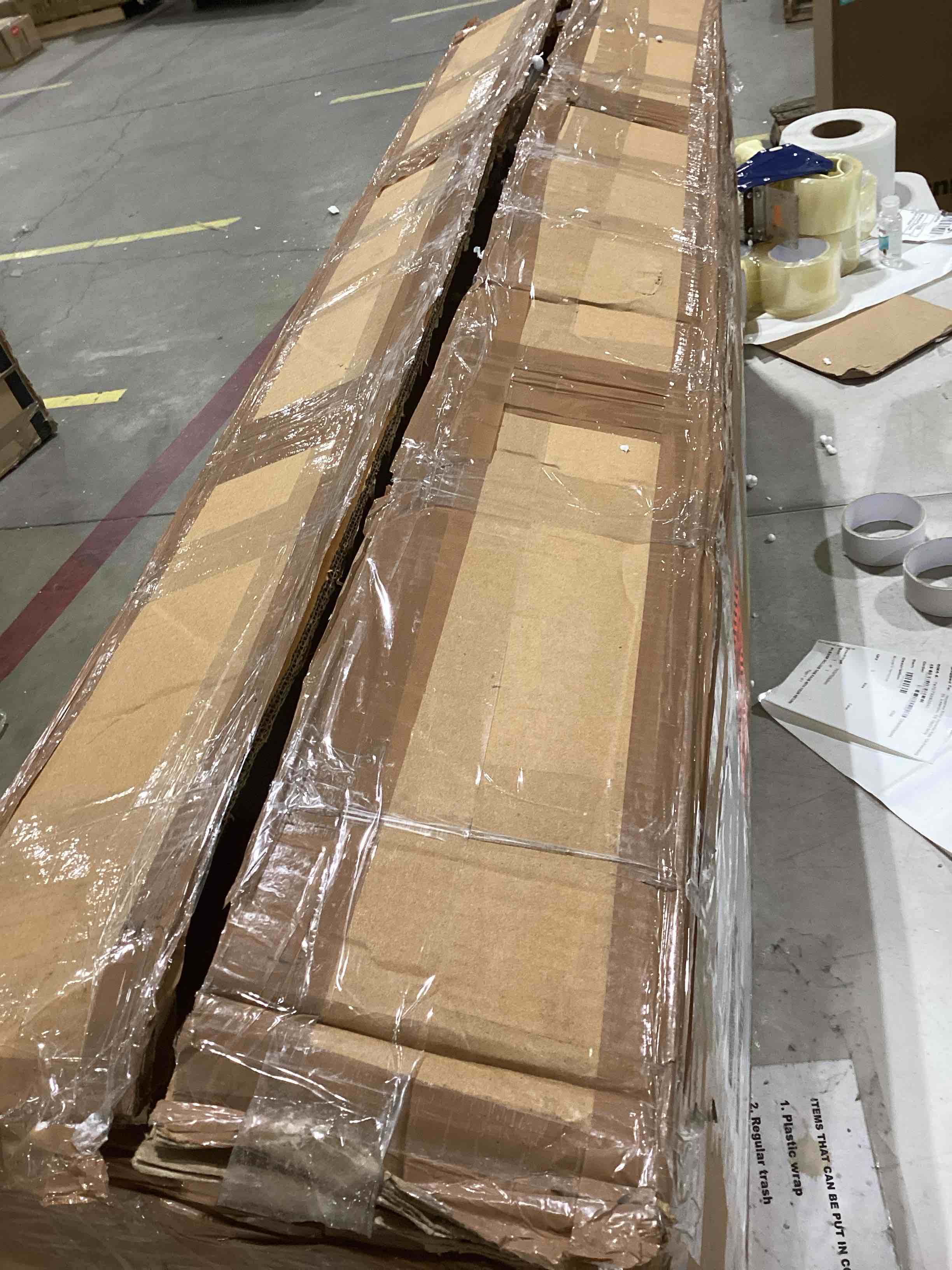 https://s3.amazonaws.com/lotting-images-prod/bidfta/TEA1907000_1738153116531.jpeg