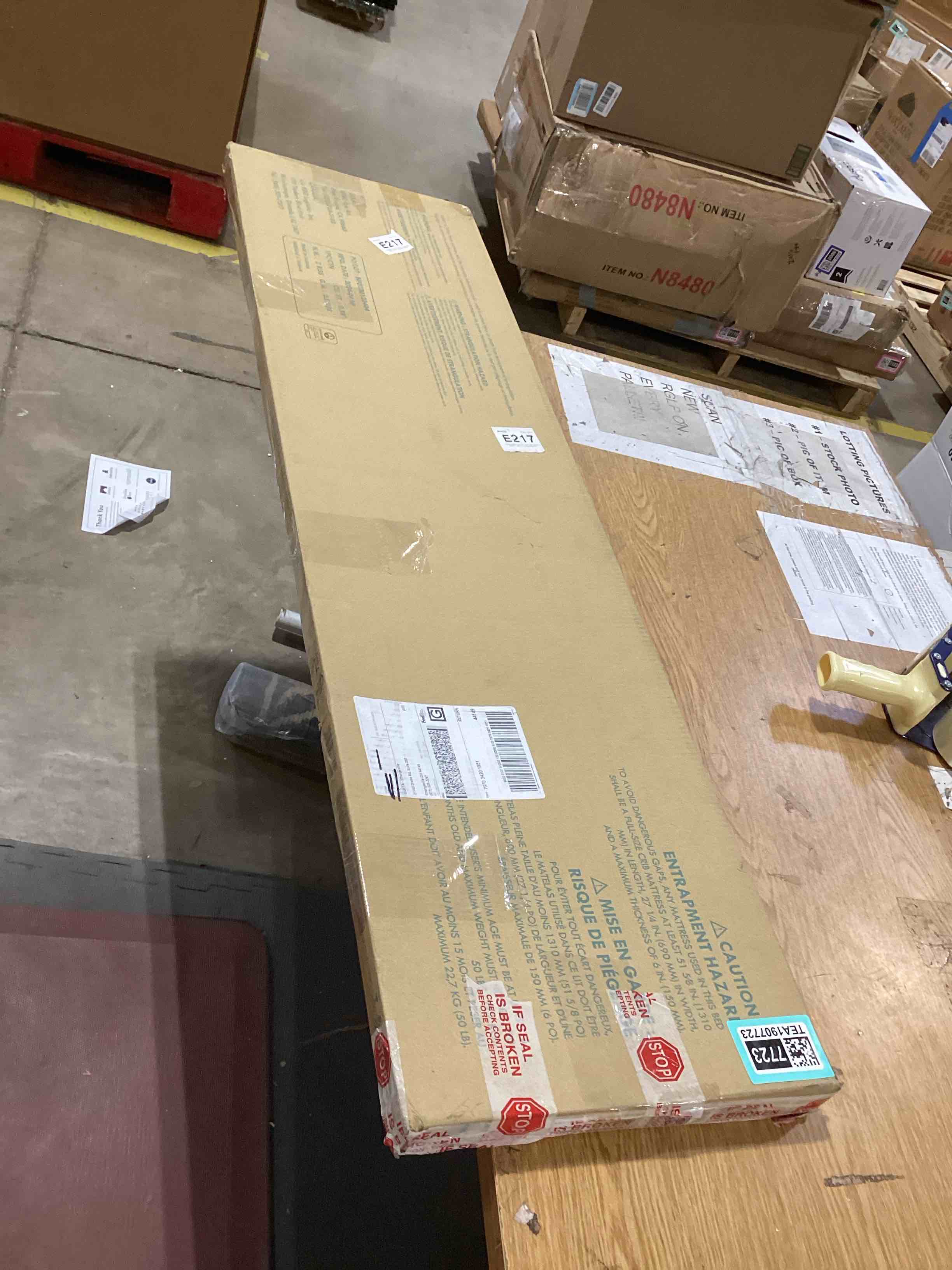 https://s3.amazonaws.com/lotting-images-prod/bidfta/TEA1907723_1739803244450.jpeg