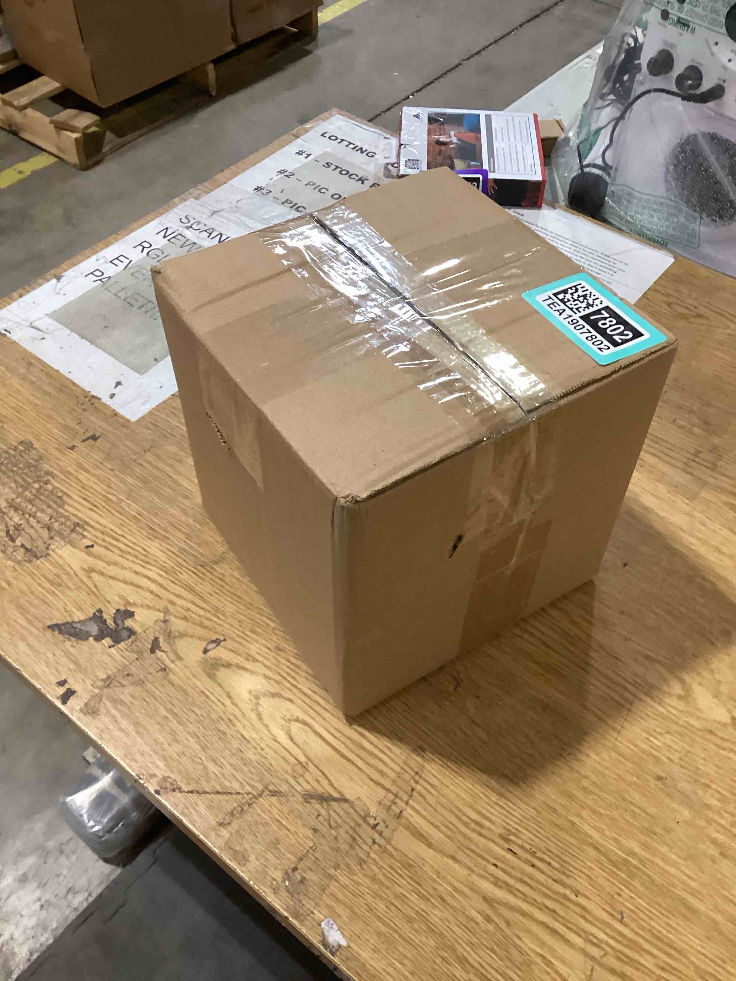 https://s3.amazonaws.com/lotting-images-prod/bidfta/TEA1907802_1739897668129.jpeg