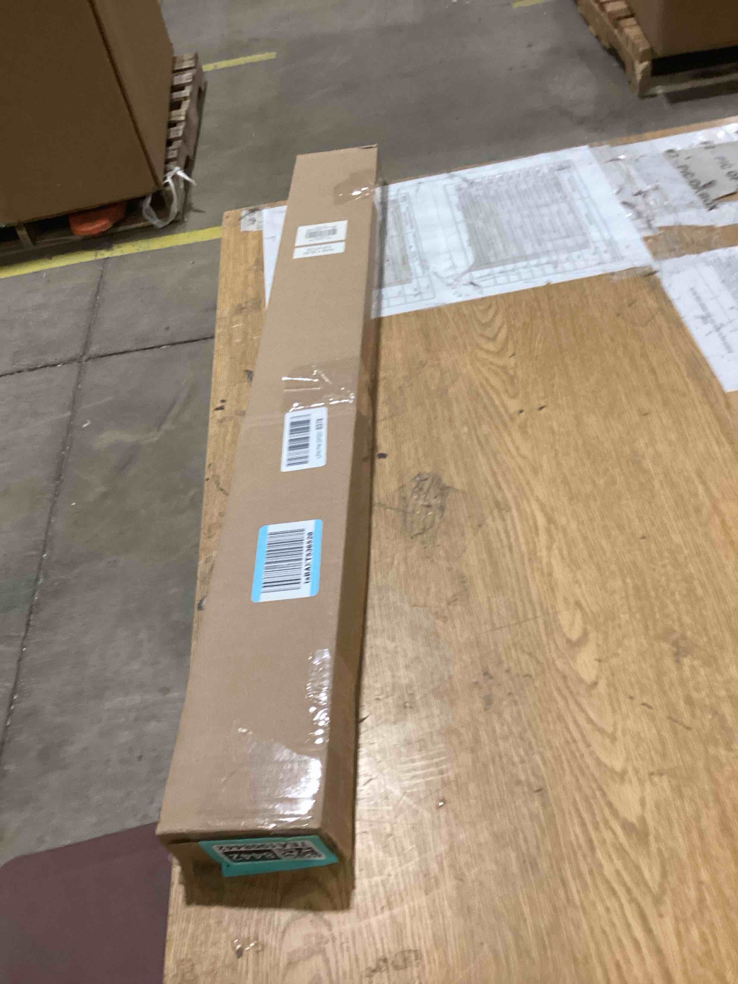 https://s3.amazonaws.com/lotting-images-prod/bidfta/TEA1908442_1740660947519.jpeg