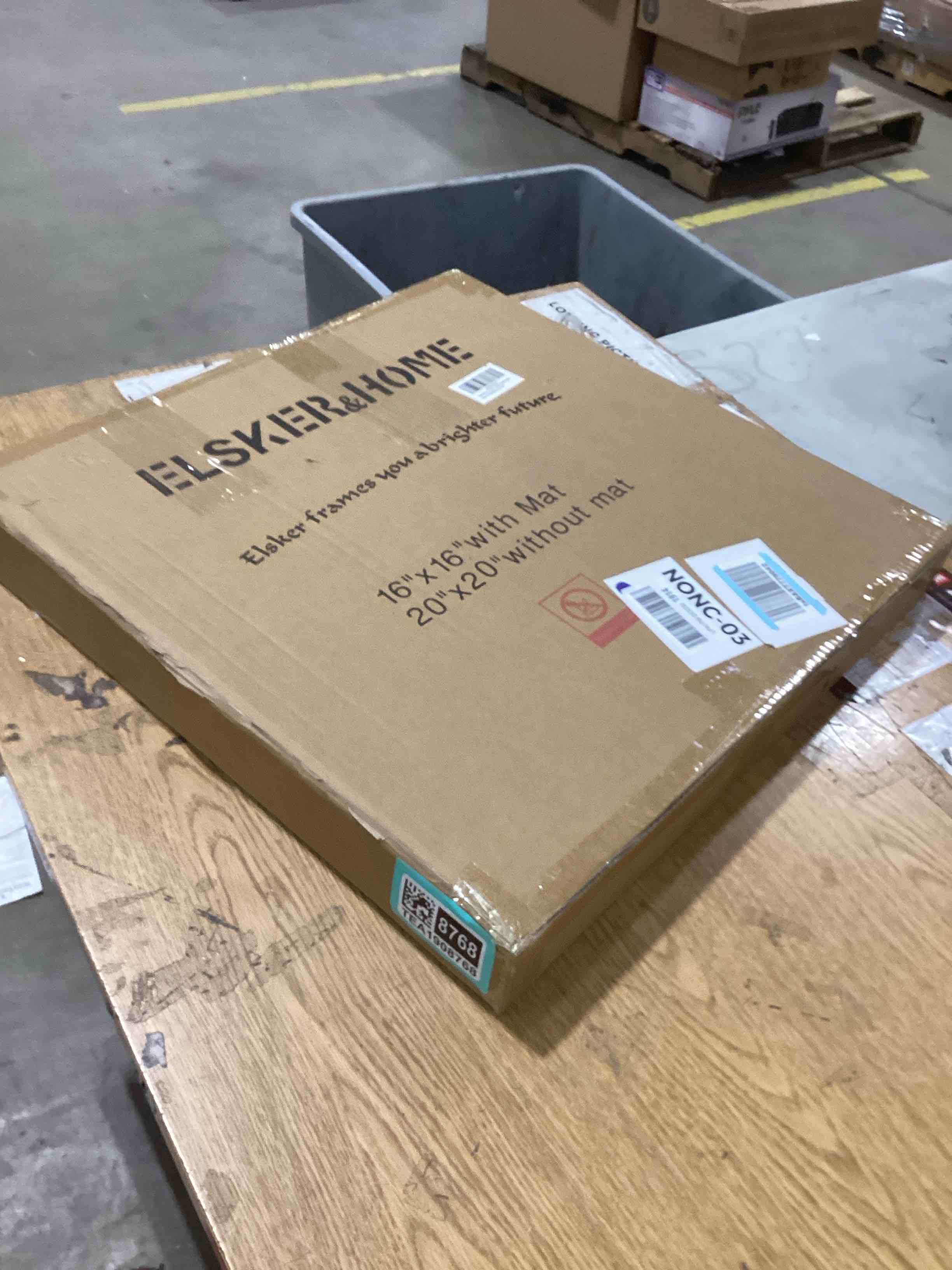 https://s3.amazonaws.com/lotting-images-prod/bidfta/TEA1908768_1741095933922.jpeg
