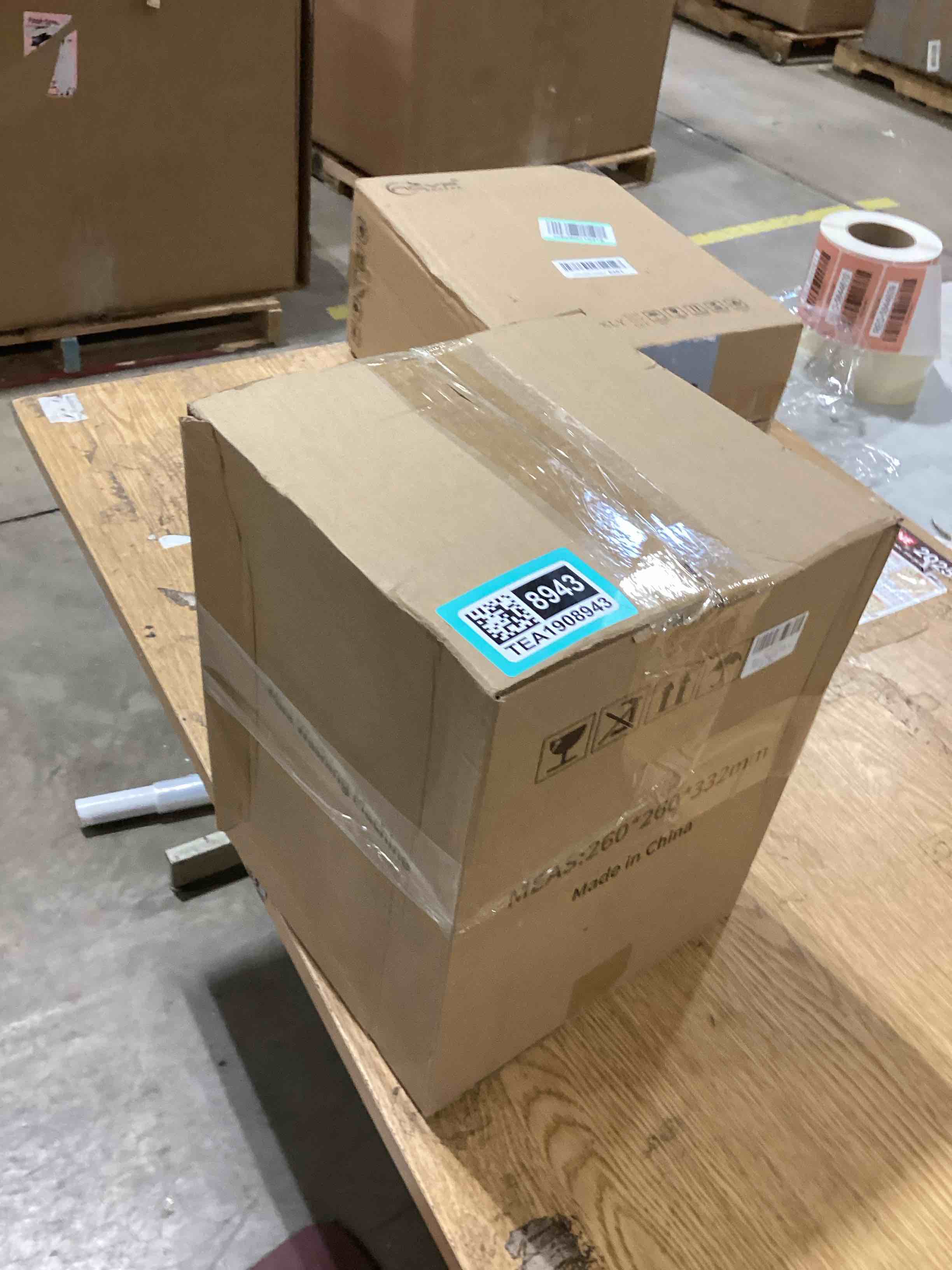 https://s3.amazonaws.com/lotting-images-prod/bidfta/TEA1908943_1741351302527.jpeg