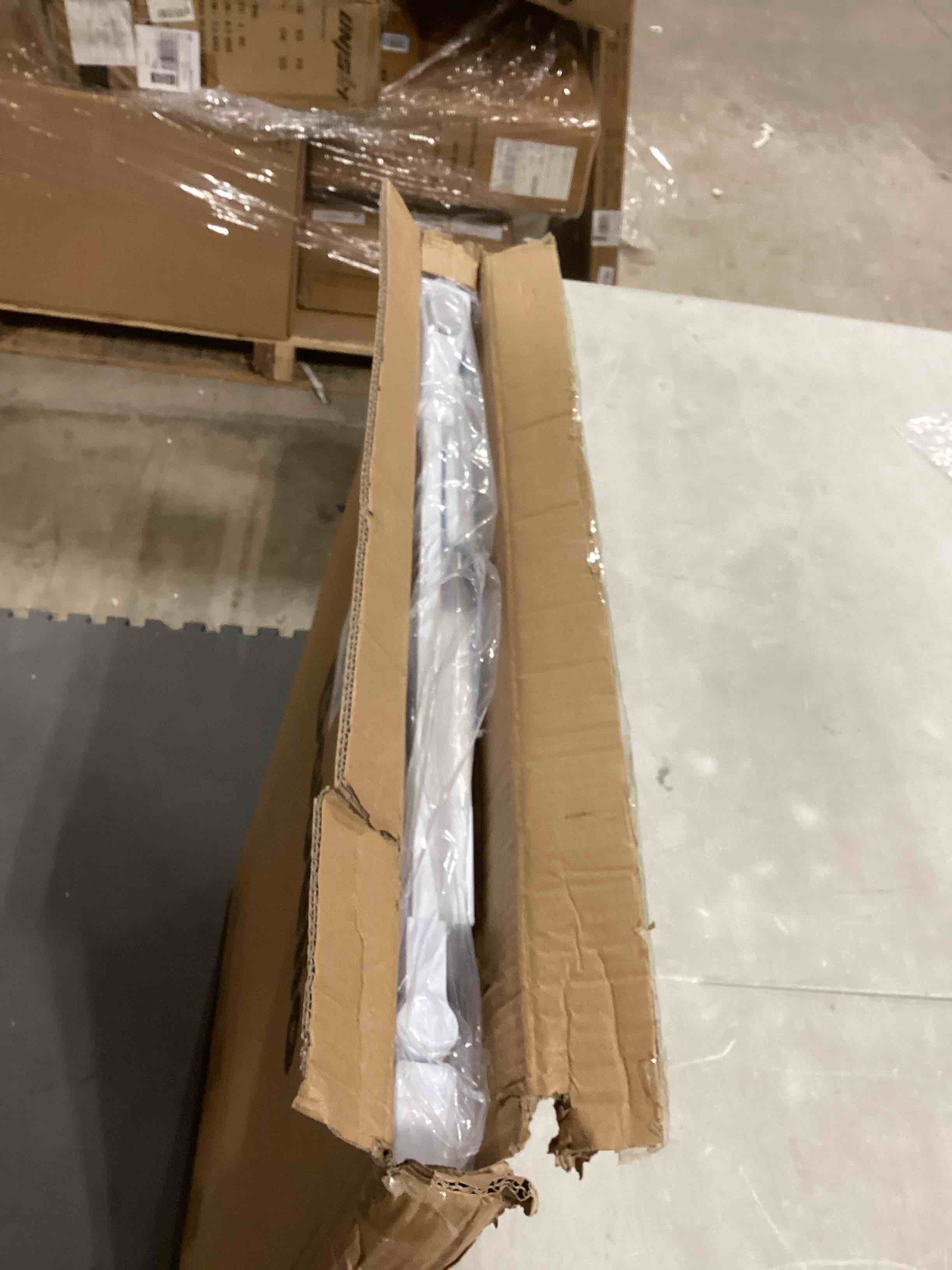 https://s3.amazonaws.com/lotting-images-prod/bidfta/TEA1909931_1734610753023.jpeg