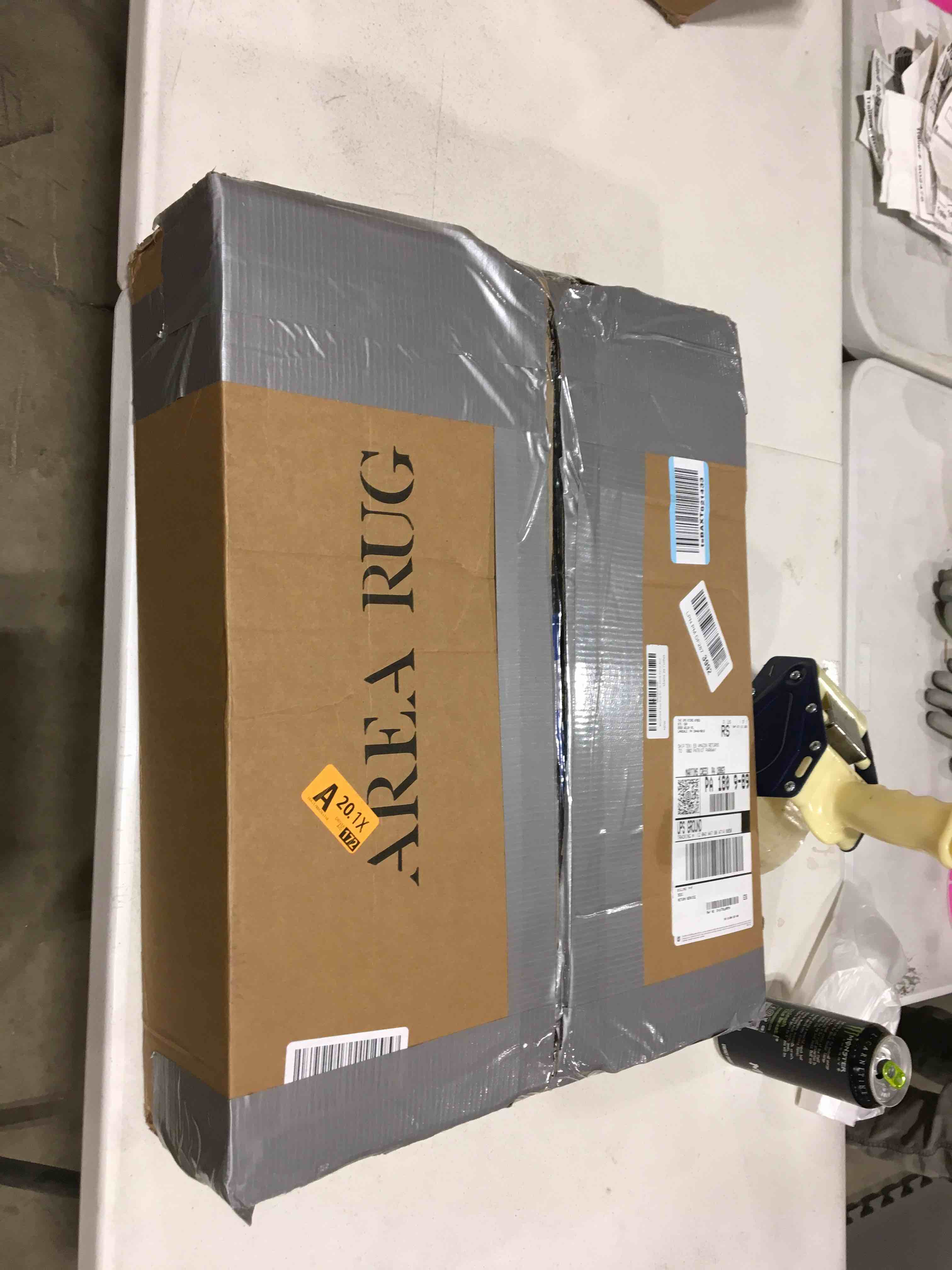 https://s3.amazonaws.com/lotting-images-prod/bidfta/TEA1910177_1735214906353.jpeg