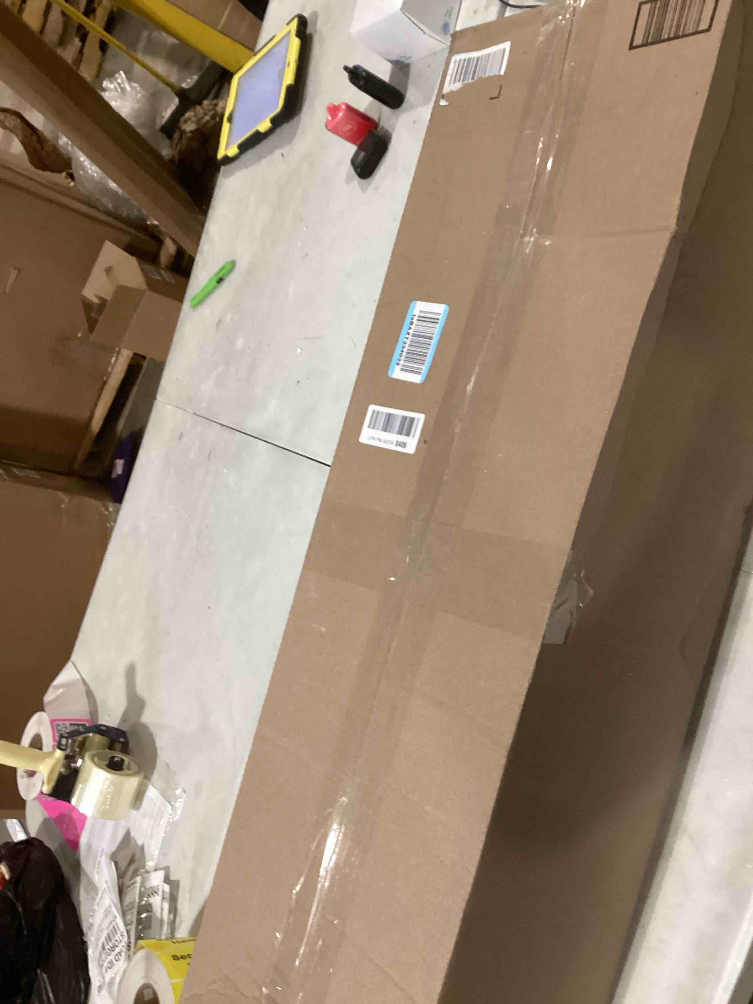 https://s3.amazonaws.com/lotting-images-prod/bidfta/TEA1910370_1735239268043.jpeg
