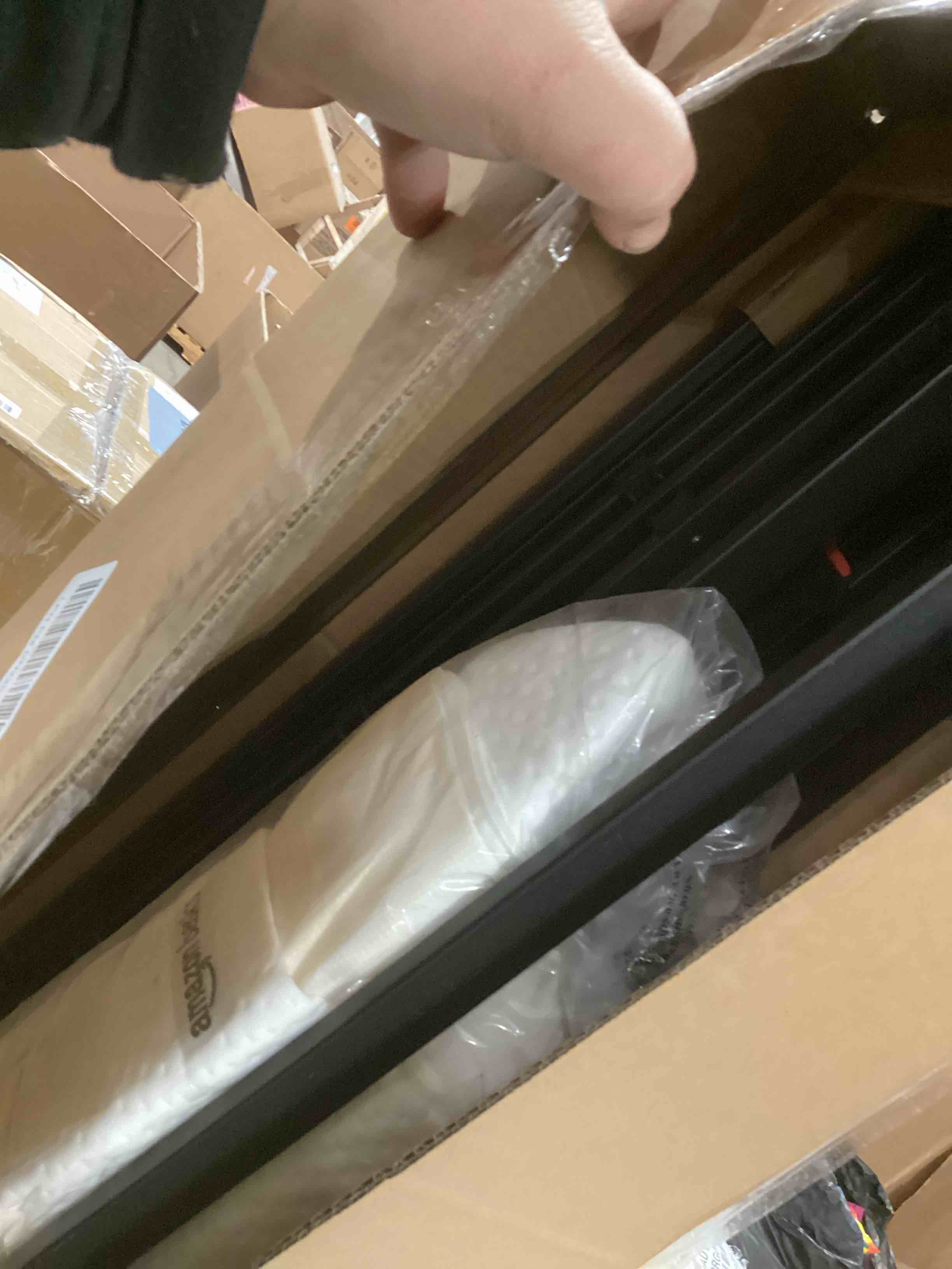 https://s3.amazonaws.com/lotting-images-prod/bidfta/TEA1910385_1735241835430.jpeg