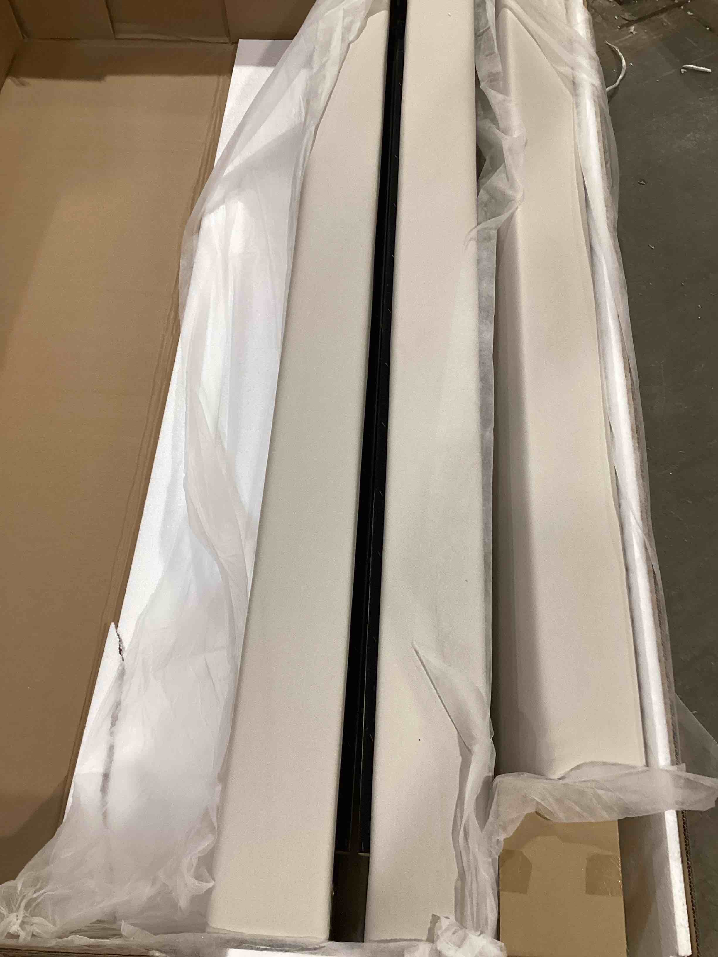 https://s3.amazonaws.com/lotting-images-prod/bidfta/TEA1911060_1738012102248.jpeg