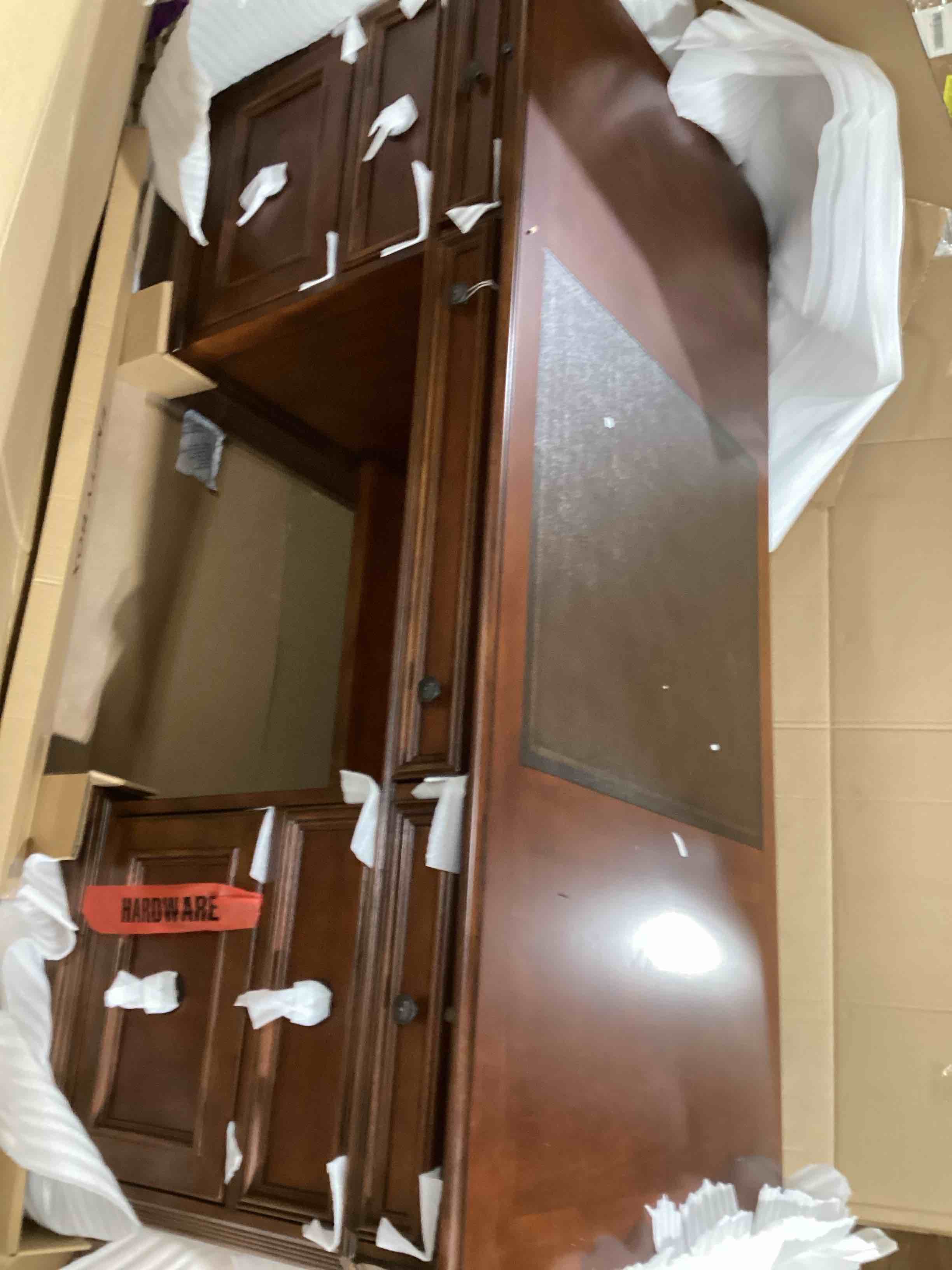 https://s3.amazonaws.com/lotting-images-prod/bidfta/TEA1911061_1738011486344.jpeg