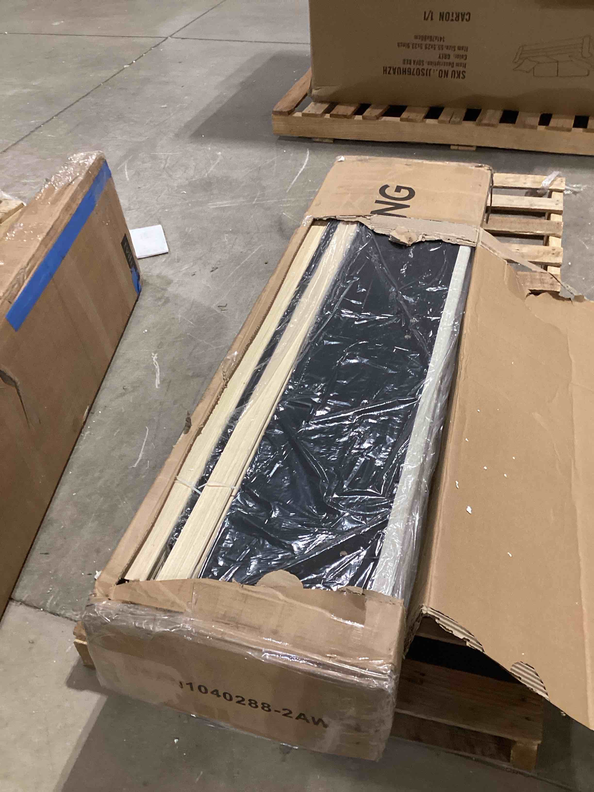 https://s3.amazonaws.com/lotting-images-prod/bidfta/TEA1911162_1738159210826.jpeg