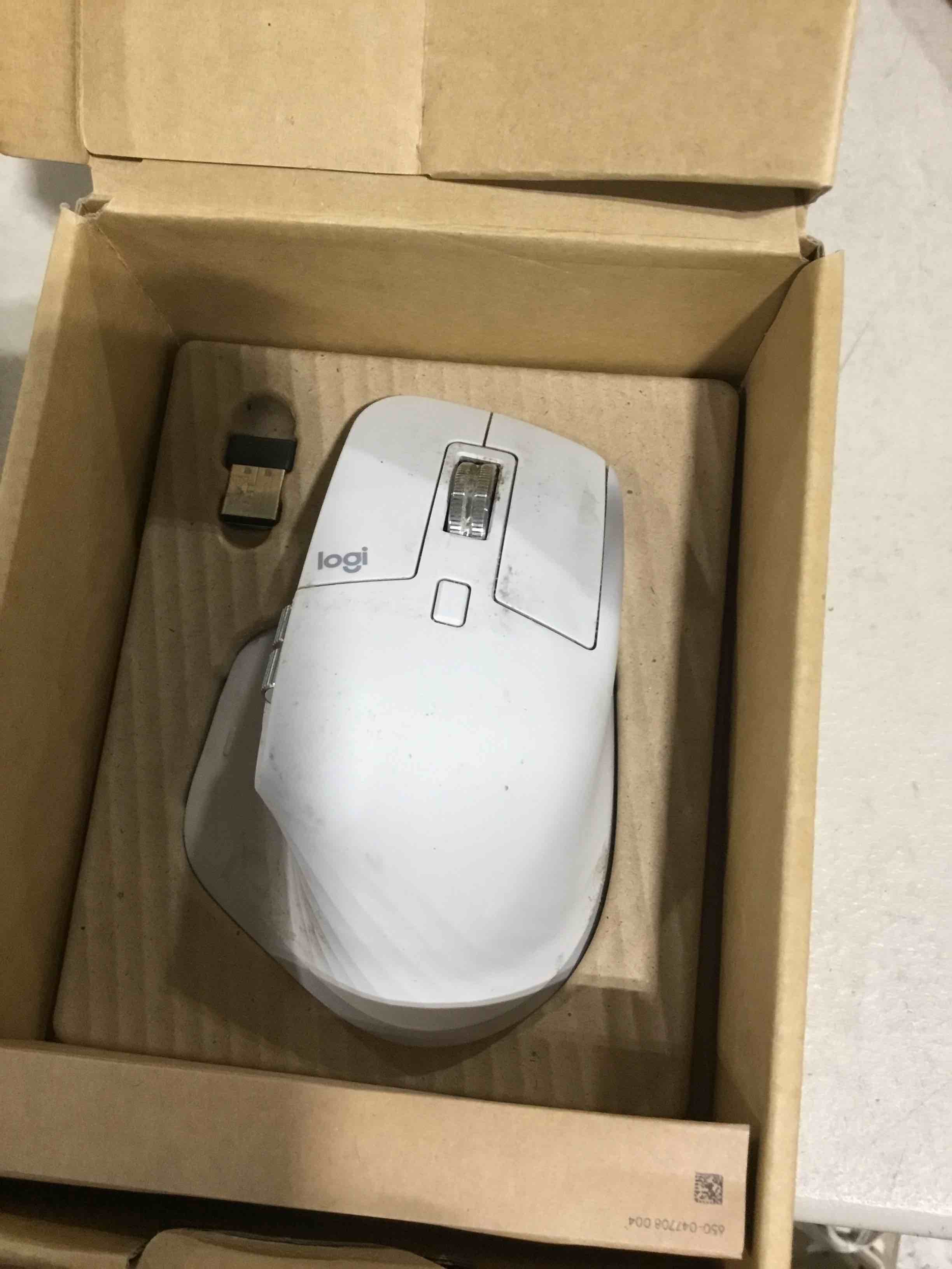 https://s3.amazonaws.com/lotting-images-prod/bidfta/TEA1911959_1740671572011.jpeg