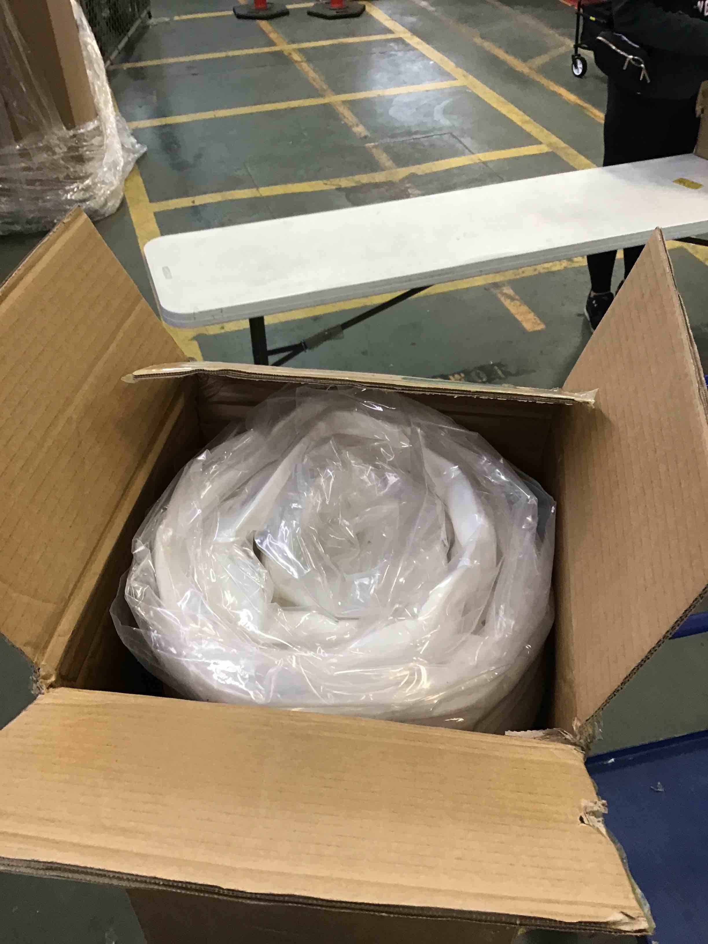 Mattress (white) size unknown 